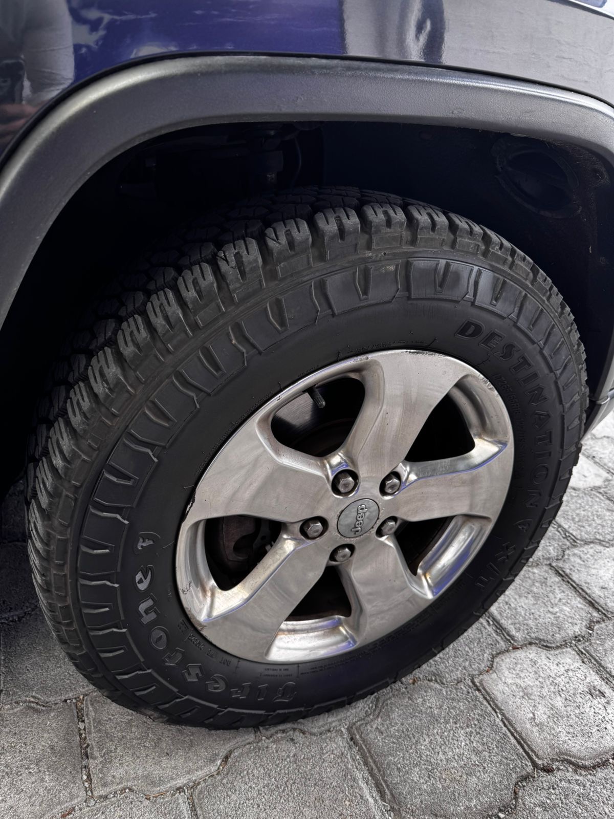 JEEP – GRAND CHEROKEE LAREDO 3.6 4×4