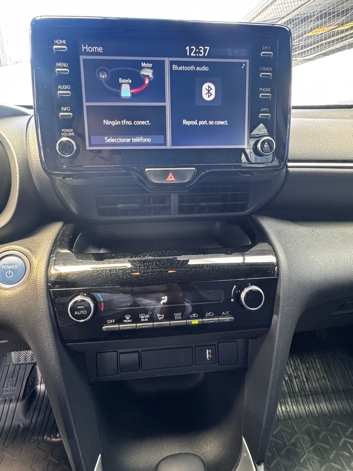 TOYOTA – YARIS CROSS HYBRID 1.5 TA