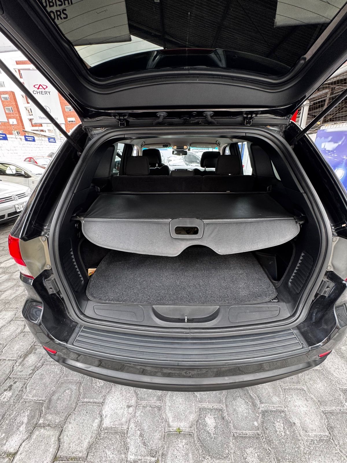 JEEP – GRAND CHEROKEE LAREDO 3.6 4×4
