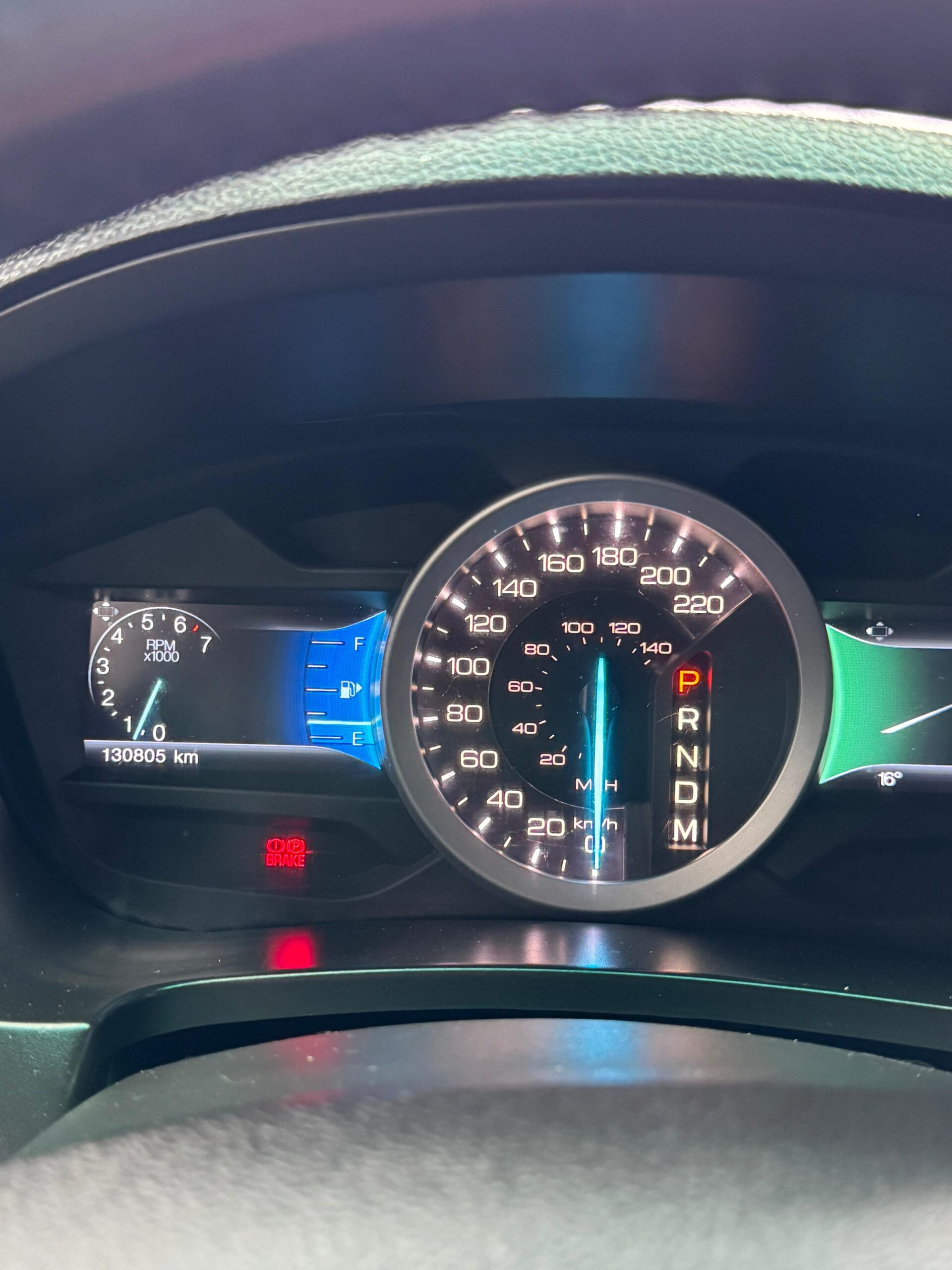 FORD – EXPLORER XLT 4×4 TA