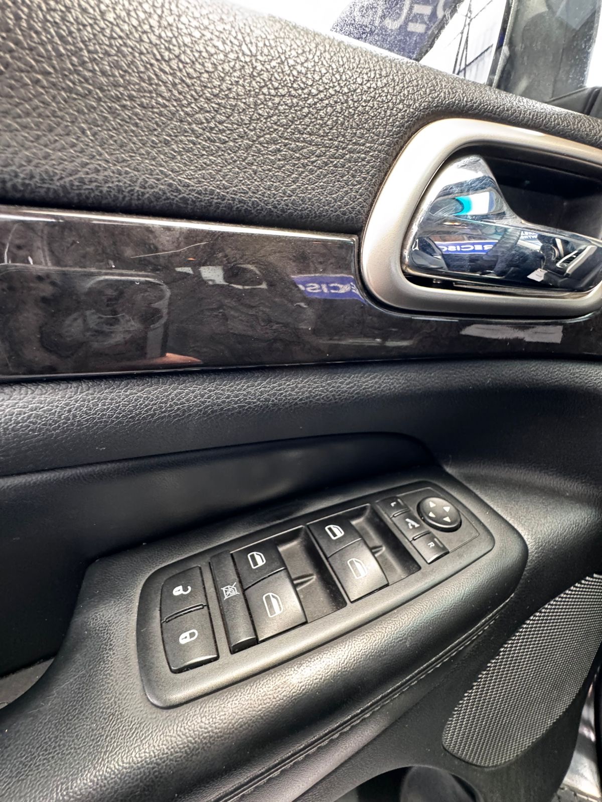 JEEP – GRAND CHEROKEE LAREDO 3.6 4×4