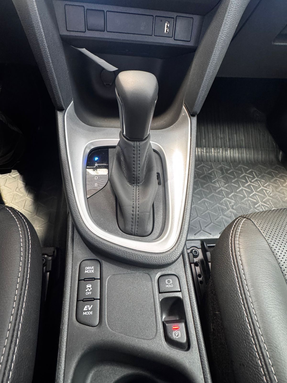 TOYOTA – YARIS CROSS HYBRID 1.5 TA