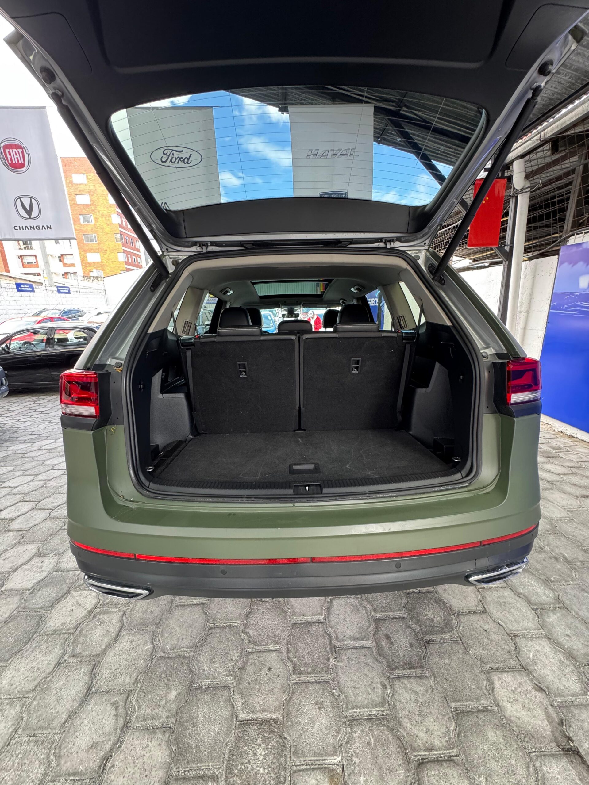 VOLKSWAGEN – TERAMONT SEL PREMIUM AC 3.6 5P