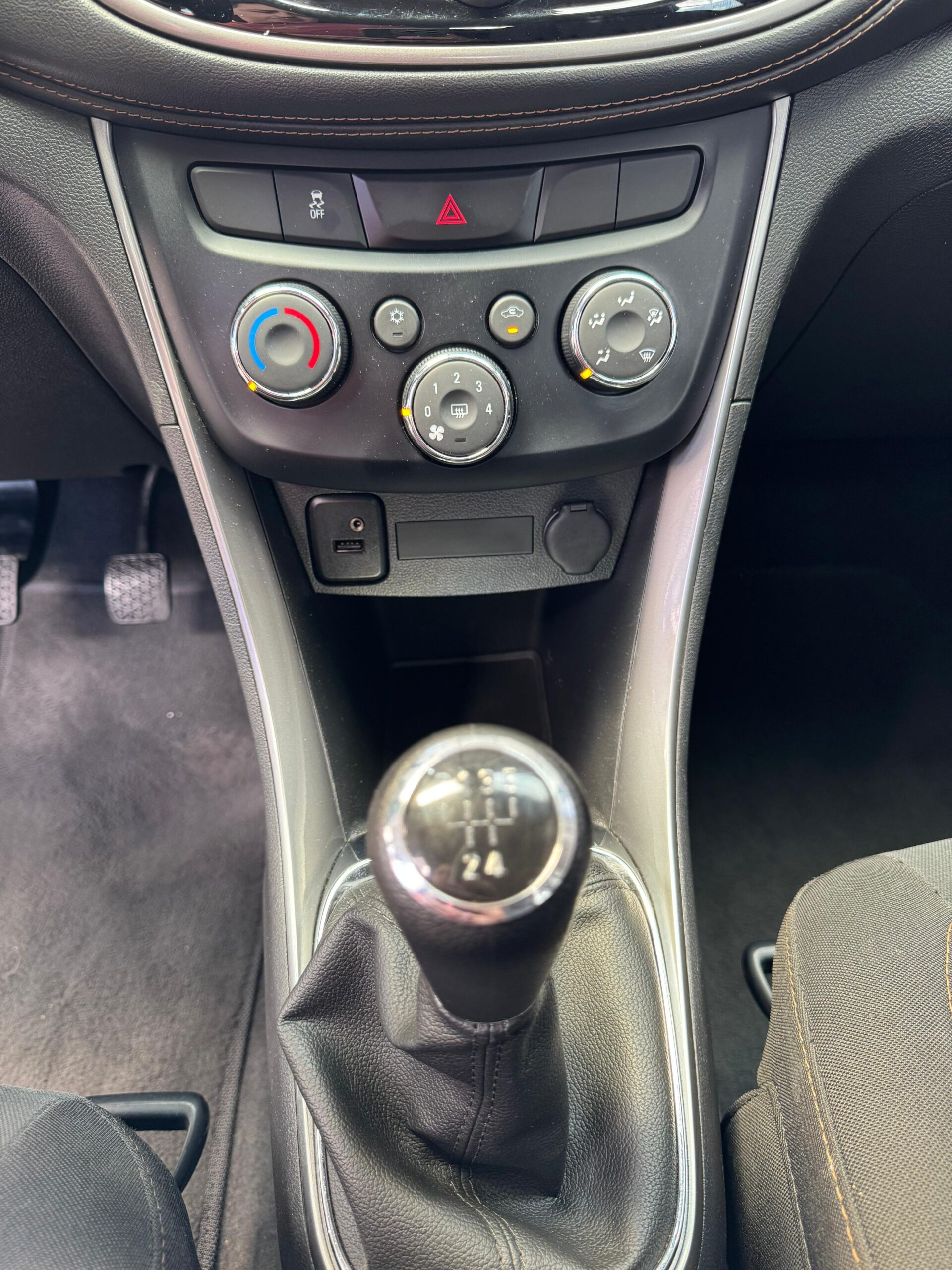 CHEVROLET – TRACKER LS TM