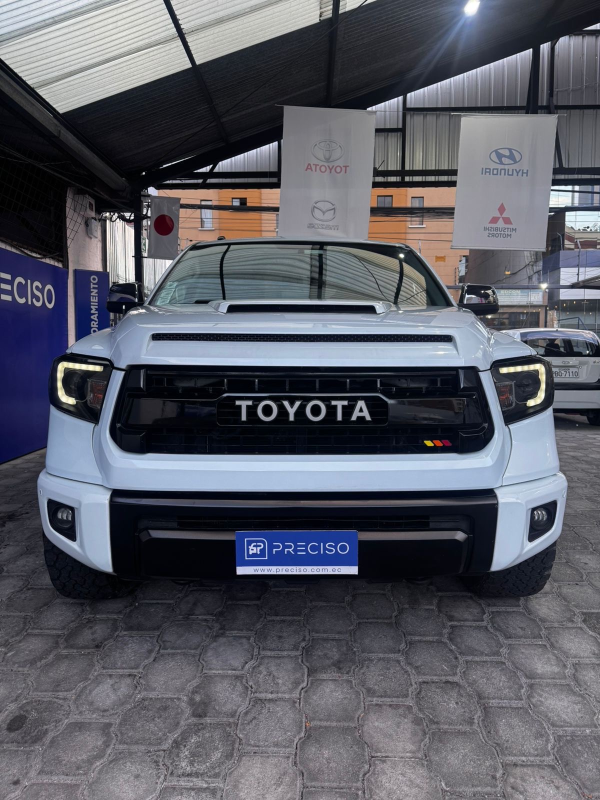 TOYOTA – TUNDRA CRW AC 5.7 CD 4×4 TA