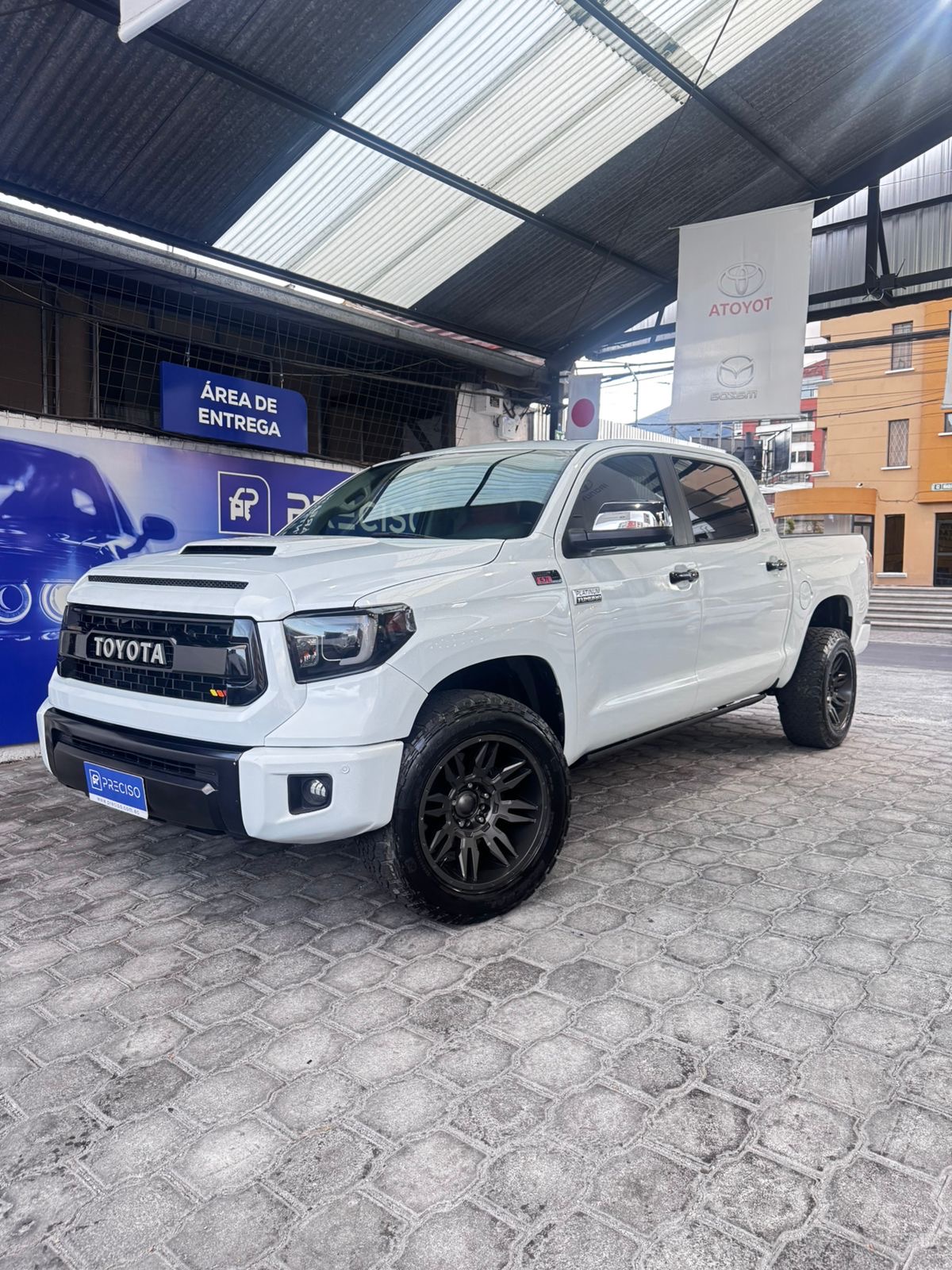 TOYOTA – TUNDRA CRW AC 5.7 CD 4×4 TA
