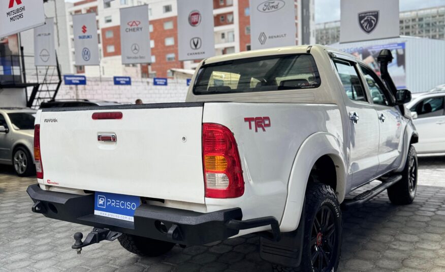 TOYOTA – HILUX SR 2.7 4×4 TM