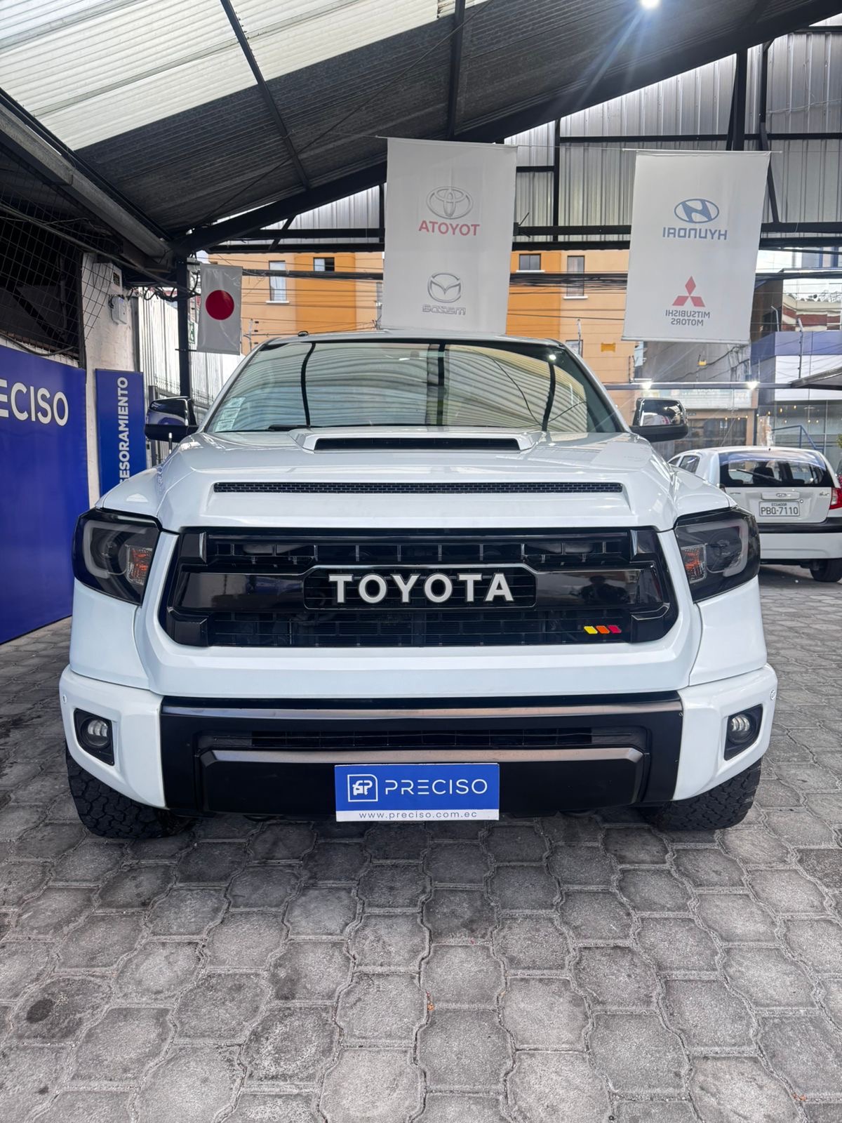 TOYOTA – TUNDRA CRW AC 5.7 CD 4×4 TA