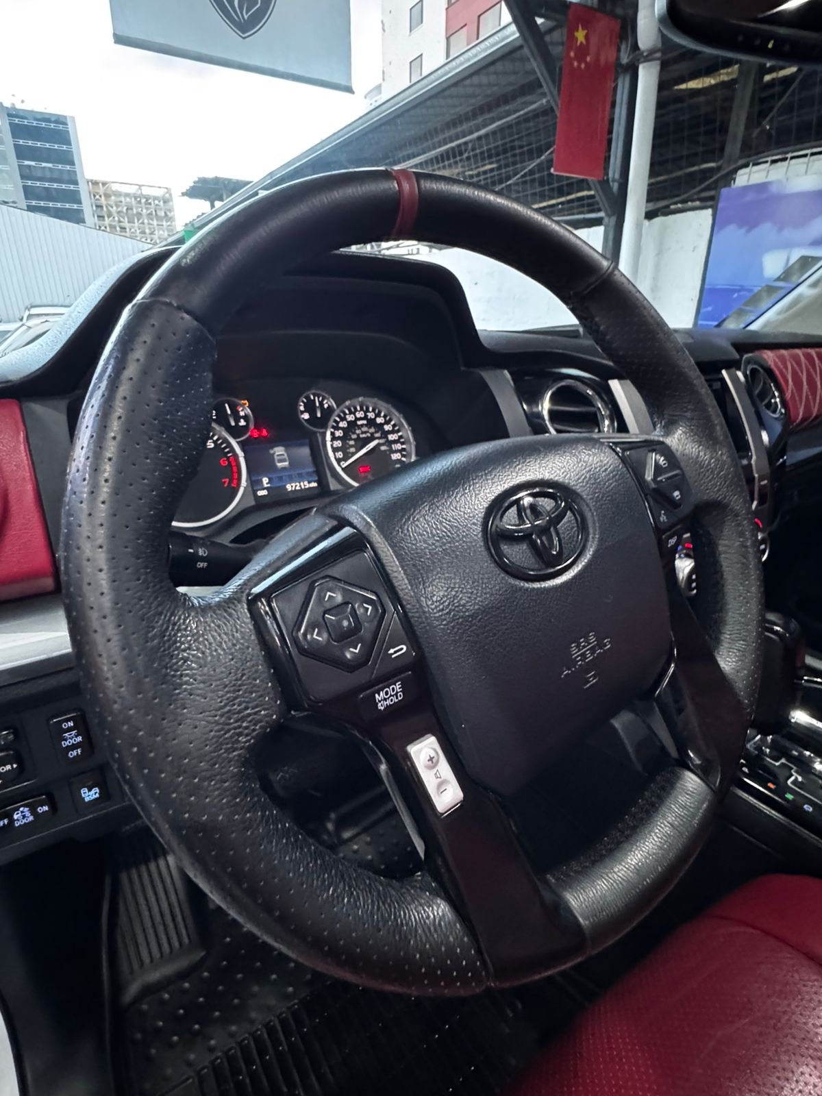 TOYOTA – TUNDRA CRW AC 5.7 CD 4×4 TA