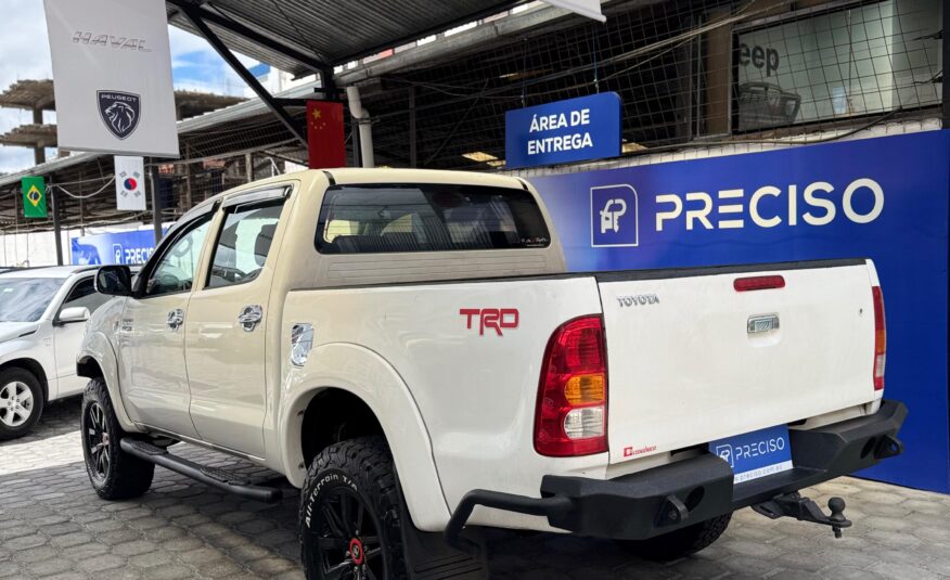 TOYOTA – HILUX SR 2.7 4×4 TM