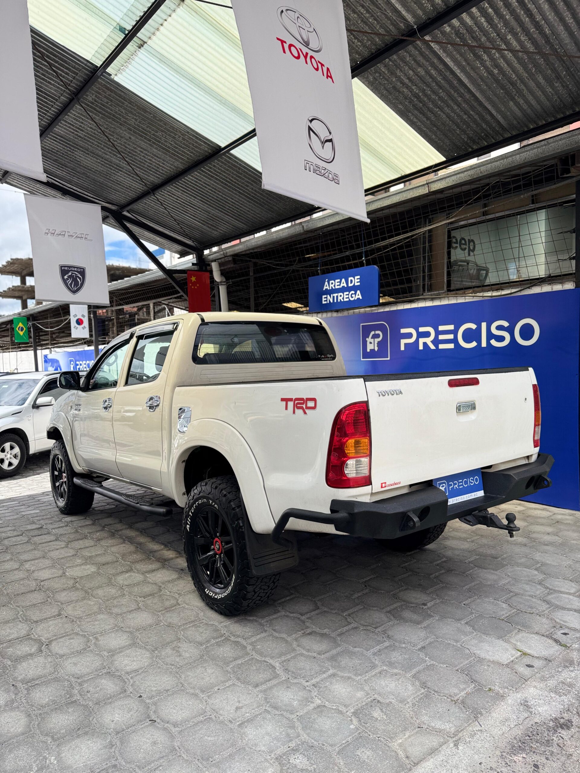 TOYOTA – HILUX SR 2.7 4×4 TM