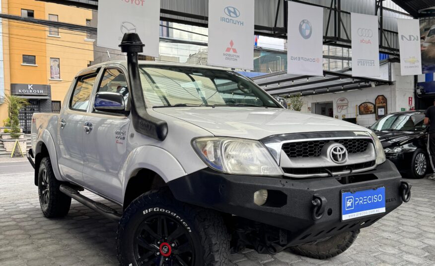 TOYOTA – HILUX SR 2.7 4×4 TM