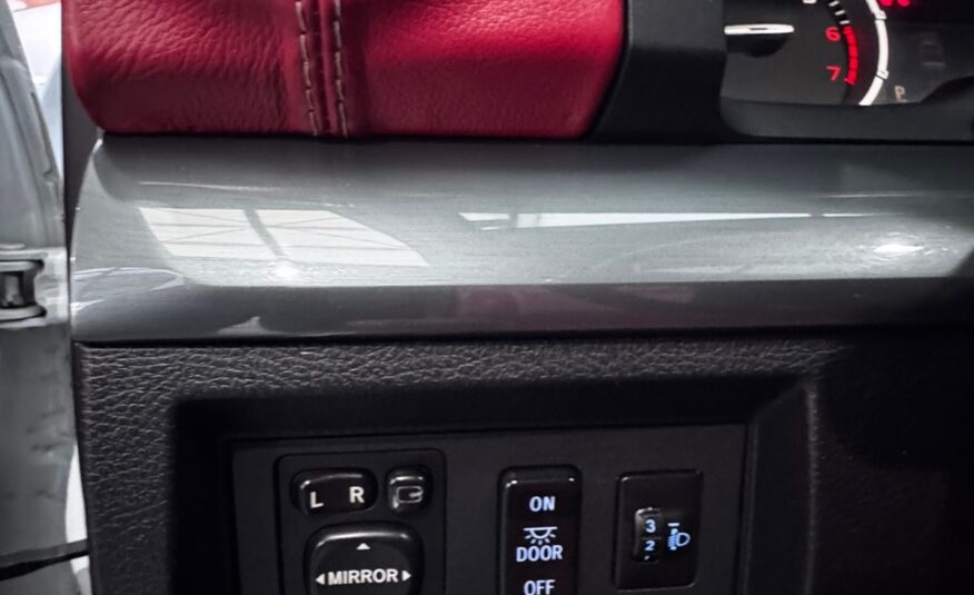TOYOTA – TUNDRA CRW AC 5.7 CD 4×4 TA