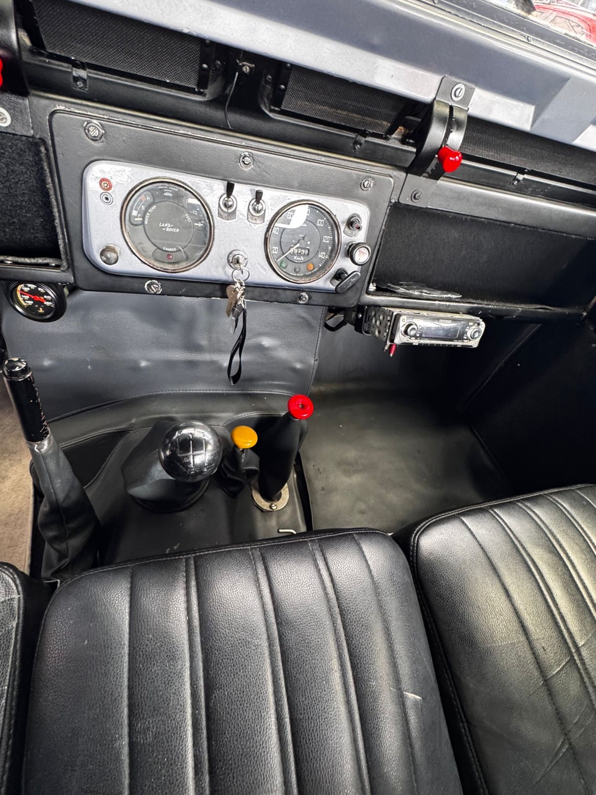 LAND ROVER – JARDINERA