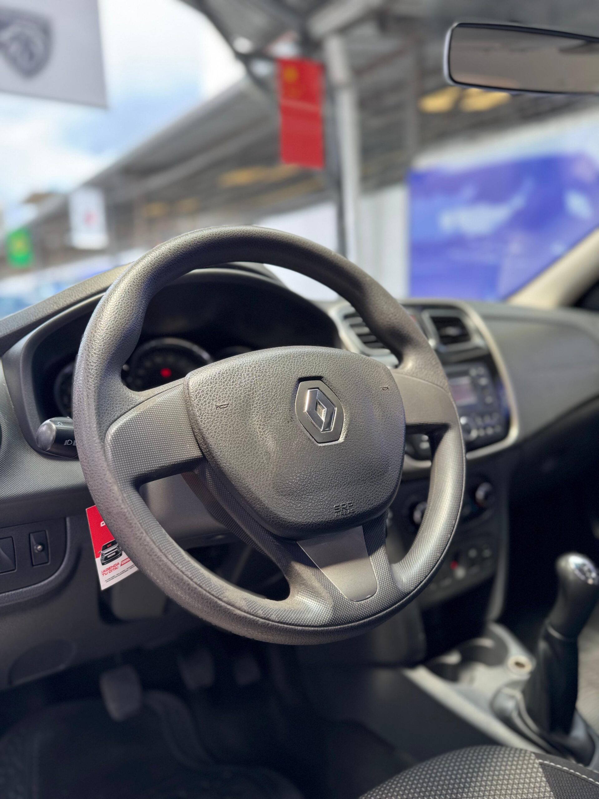 RENAULT – LOGAN DYNAMIQUE 1.6 AC TM