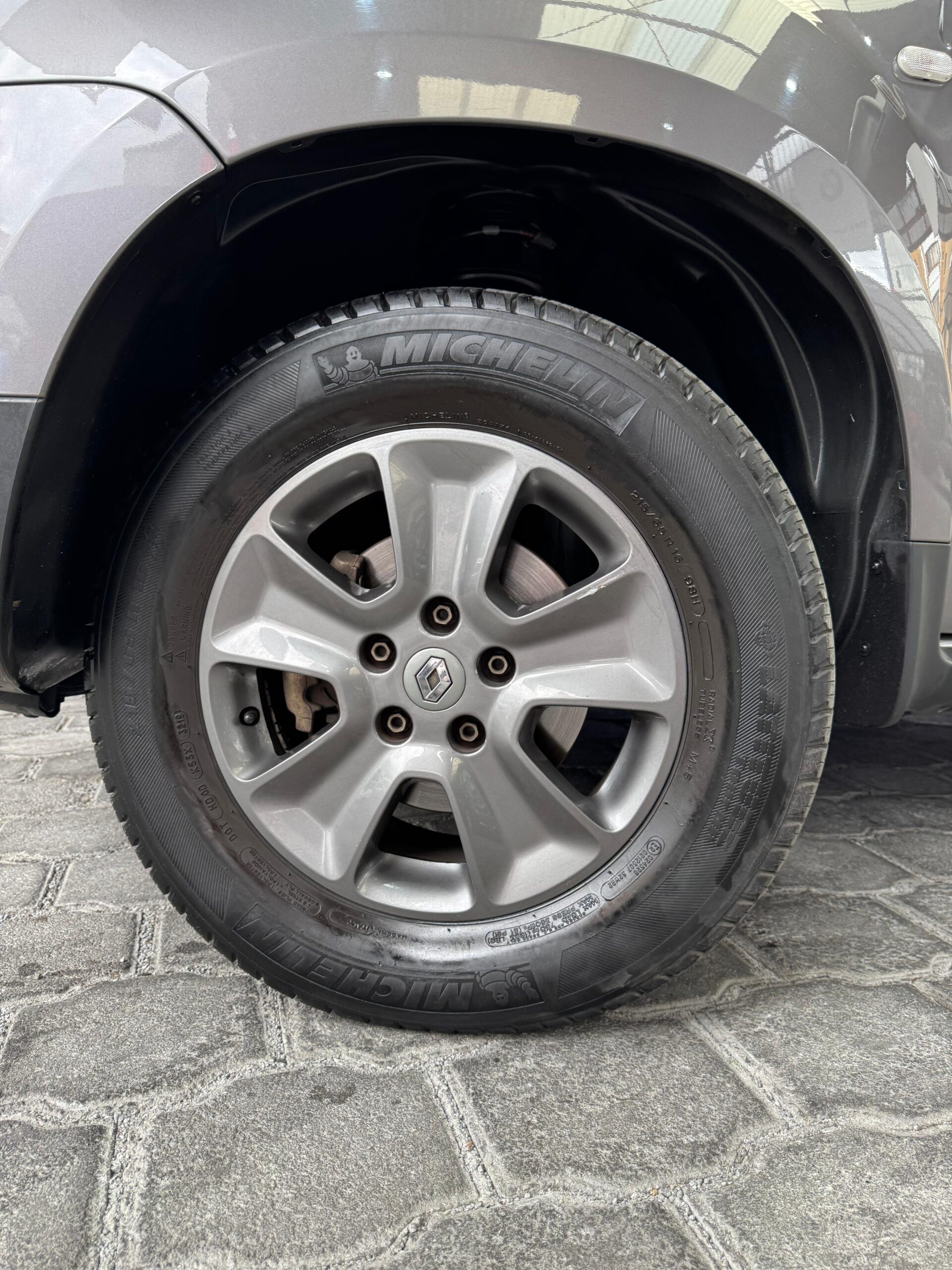 RENAULT – DUSTER ZEN AC 2.0 5P 4X2 TM