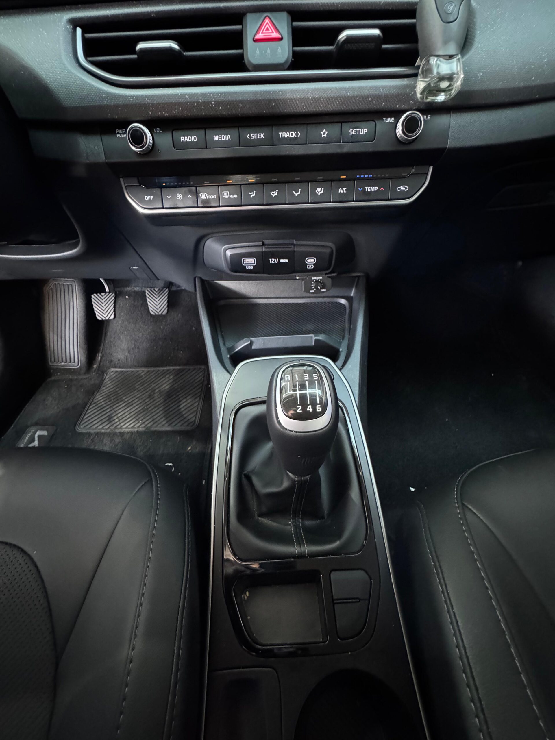 KIA – K3 CROSS LX AC 1.4 TM
