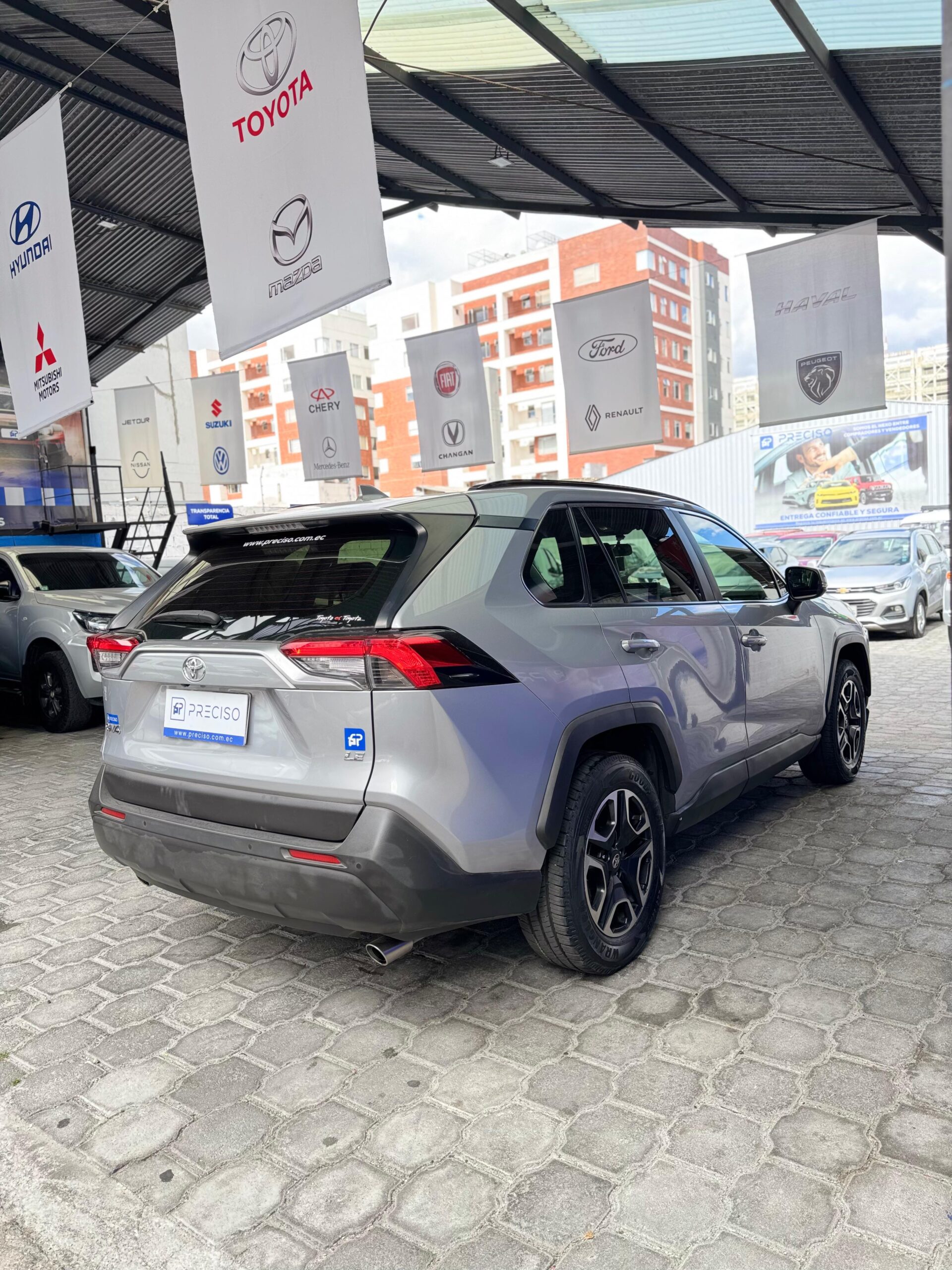 TOYOTA – NEW RAV4 LE 2.0 4×2 TM