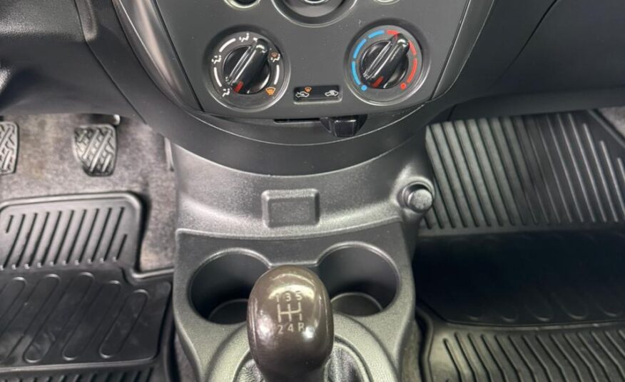 NISSAN – VERSA AC 1.6 4p 4×2 TM