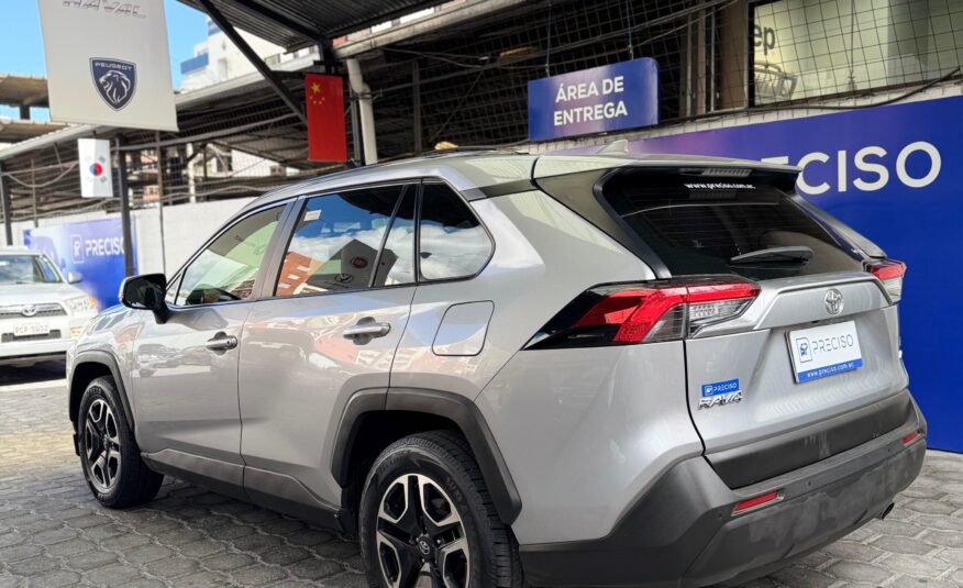 TOYOTA – NEW RAV4 LE 2.0 4×2 TM