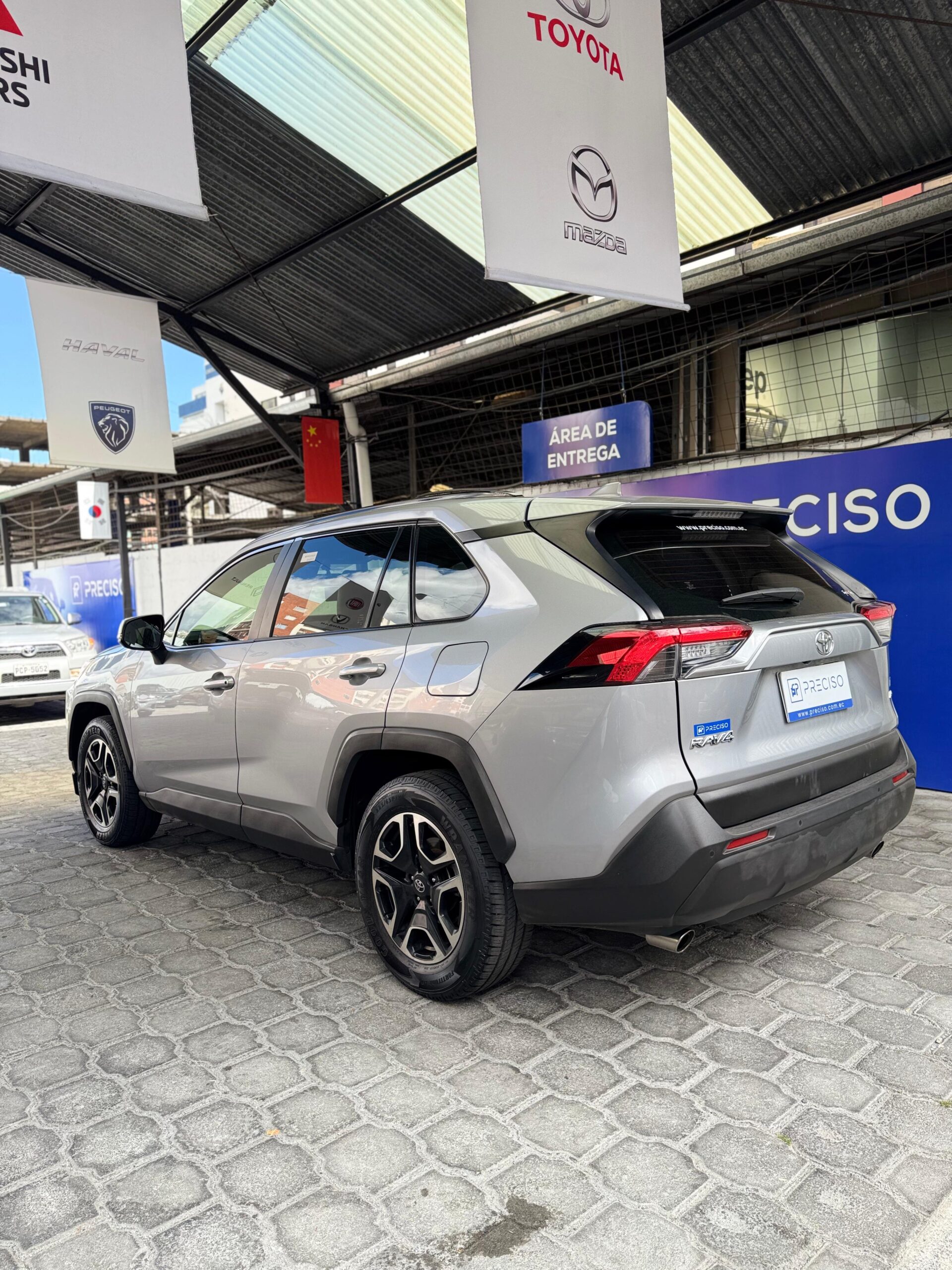 TOYOTA – NEW RAV4 LE 2.0 4×2 TM
