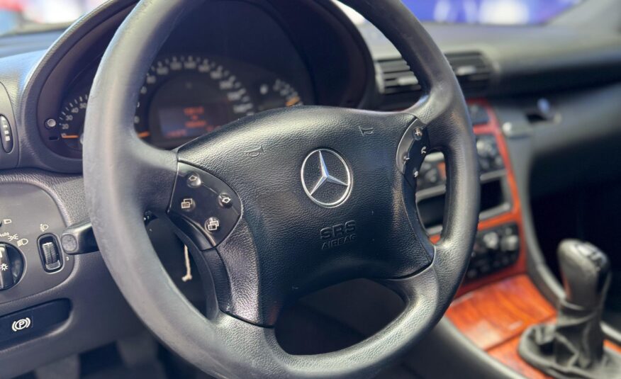 MERCEDES BENZ – C200K AC 2.0 5p 4×2 TM