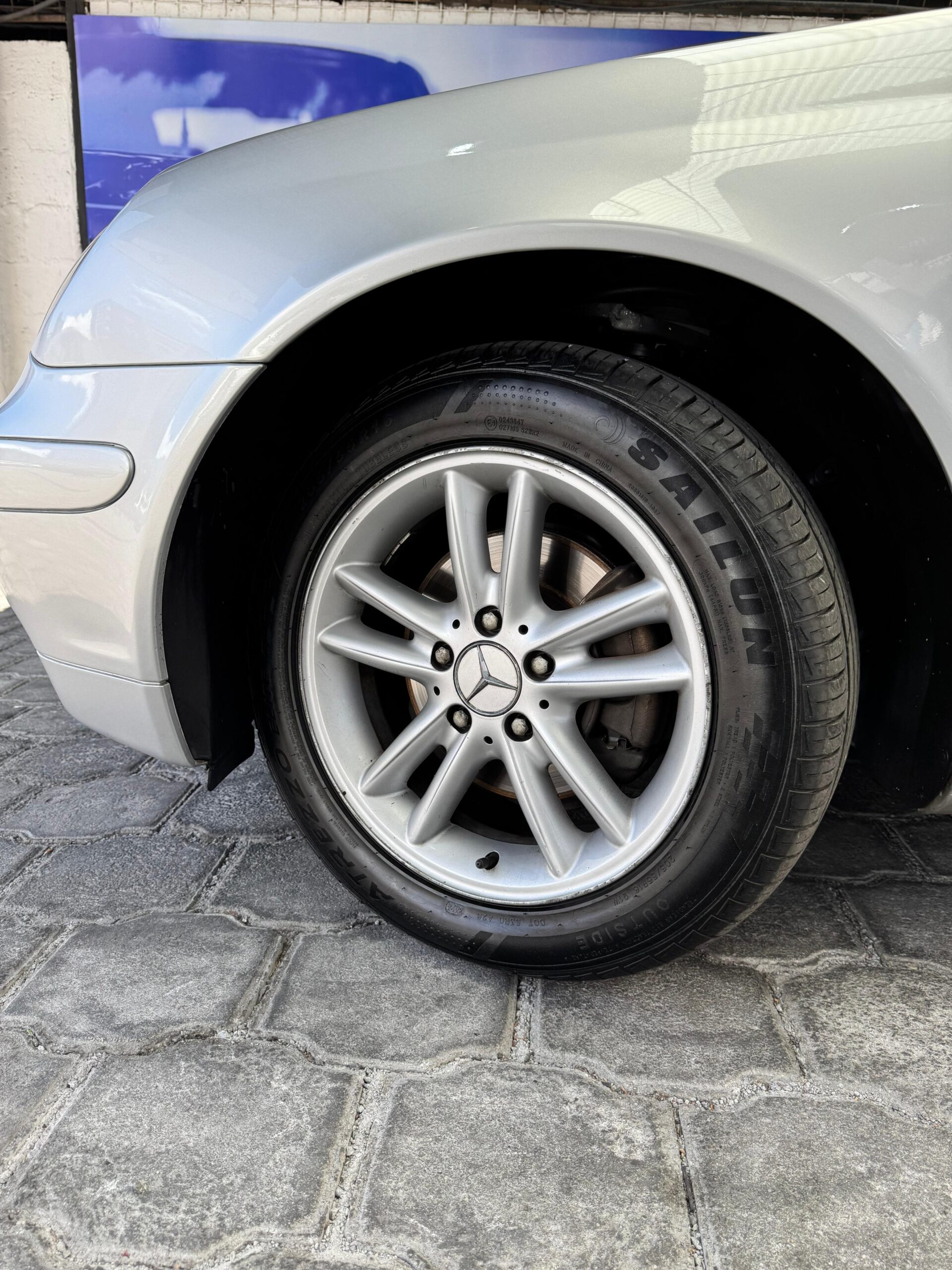 MERCEDES BENZ – C200K AC 2.0 5p 4×2 TM