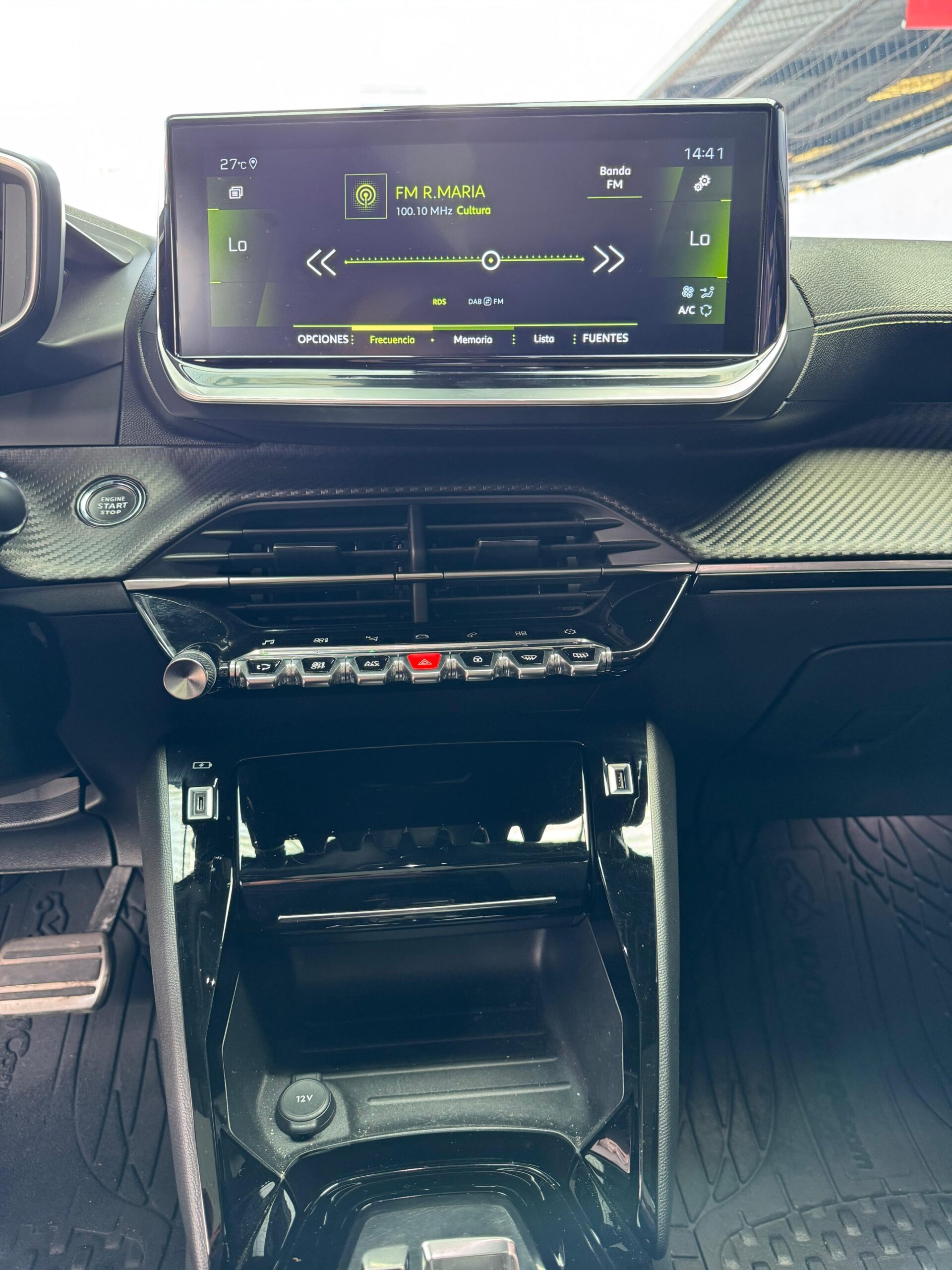 PEUGEOT – 2008 FIN T 12E BAUT8 AC 1.2 5P 4X2 TA