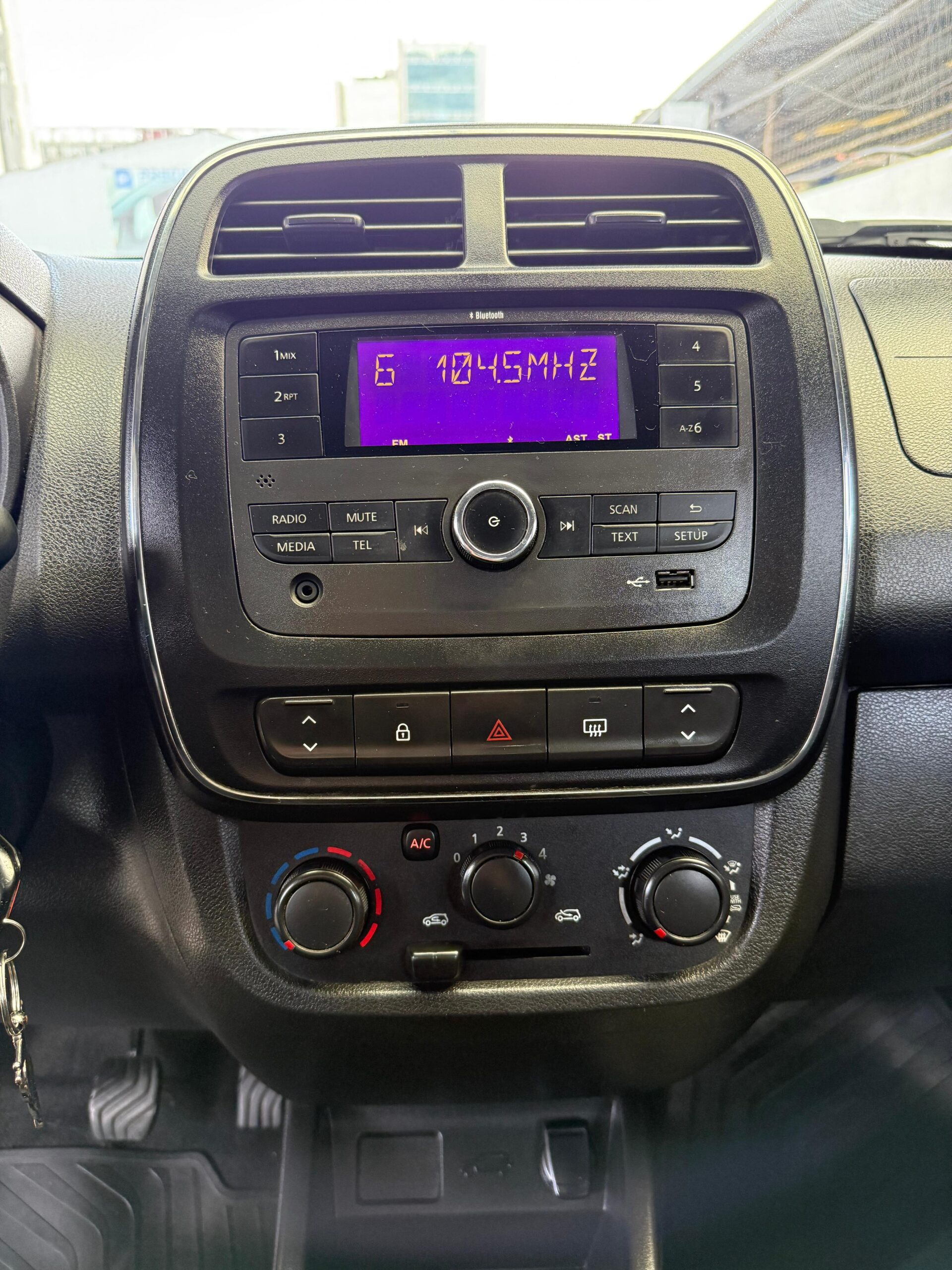 RENAULT – KWID ZEN AC 1.0 TM