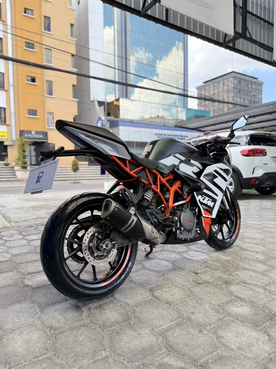 KTM – RC390
