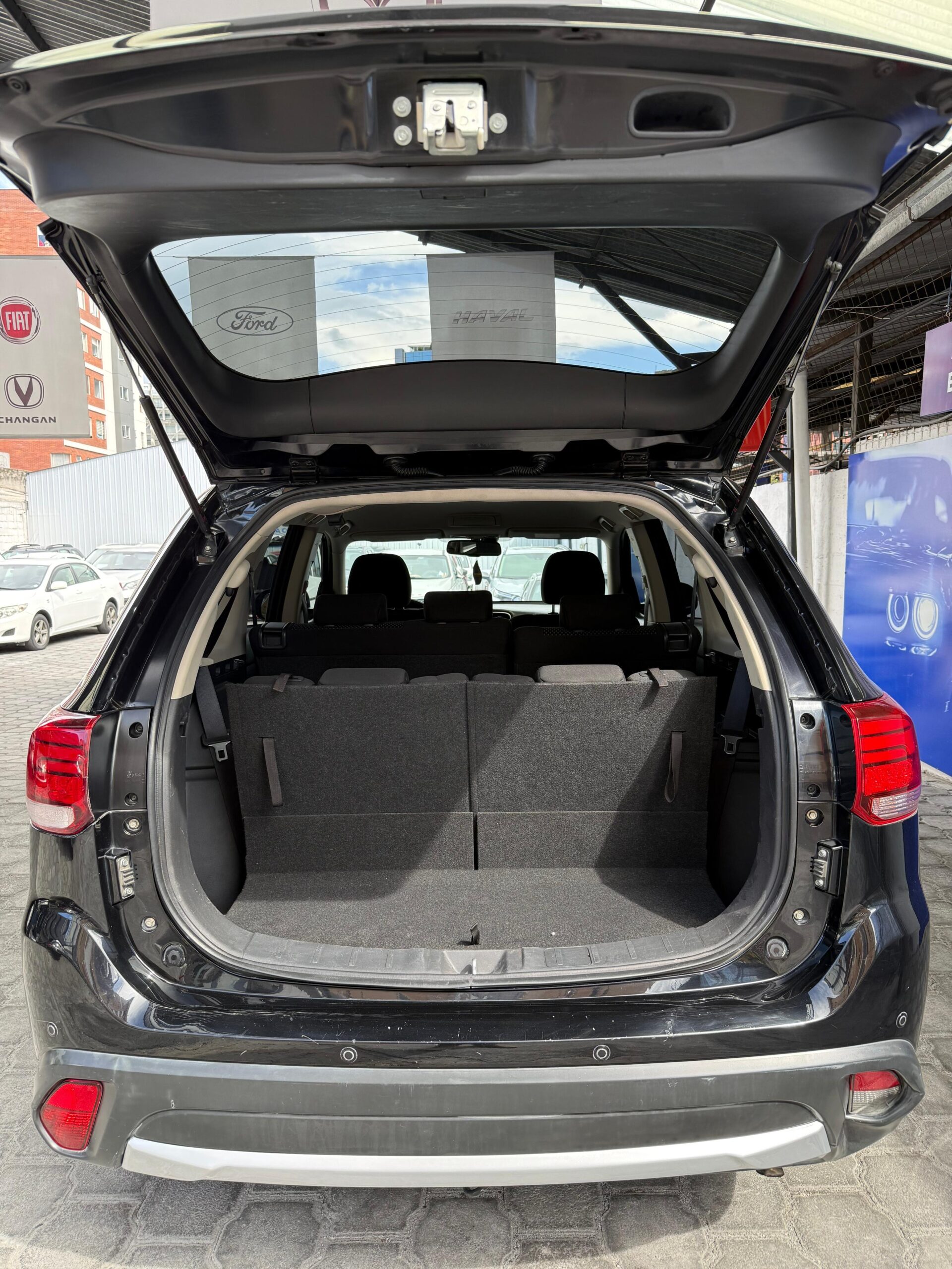 MITSUBISHI – OUTLANDER AC 2.4 4×4 TA