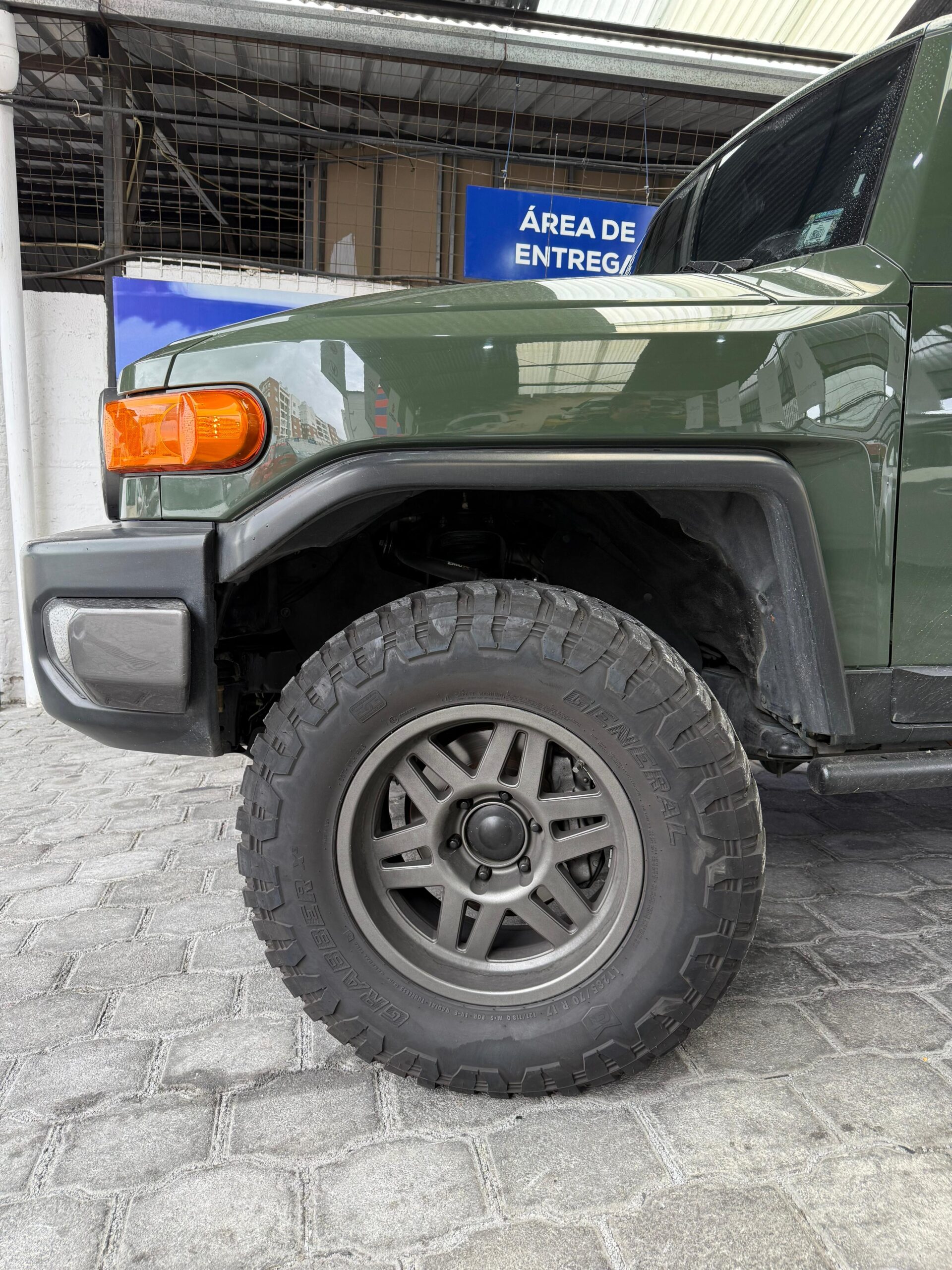 TOYOTA – FJ CRUISER AC 4.0 4×4 TA