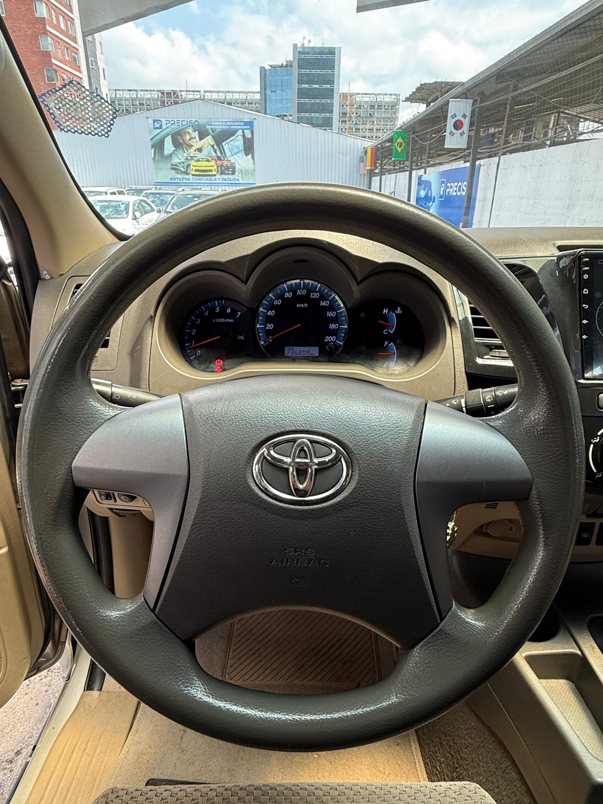TOYOTA – FORTUNER AC 2.7 4×4 TA