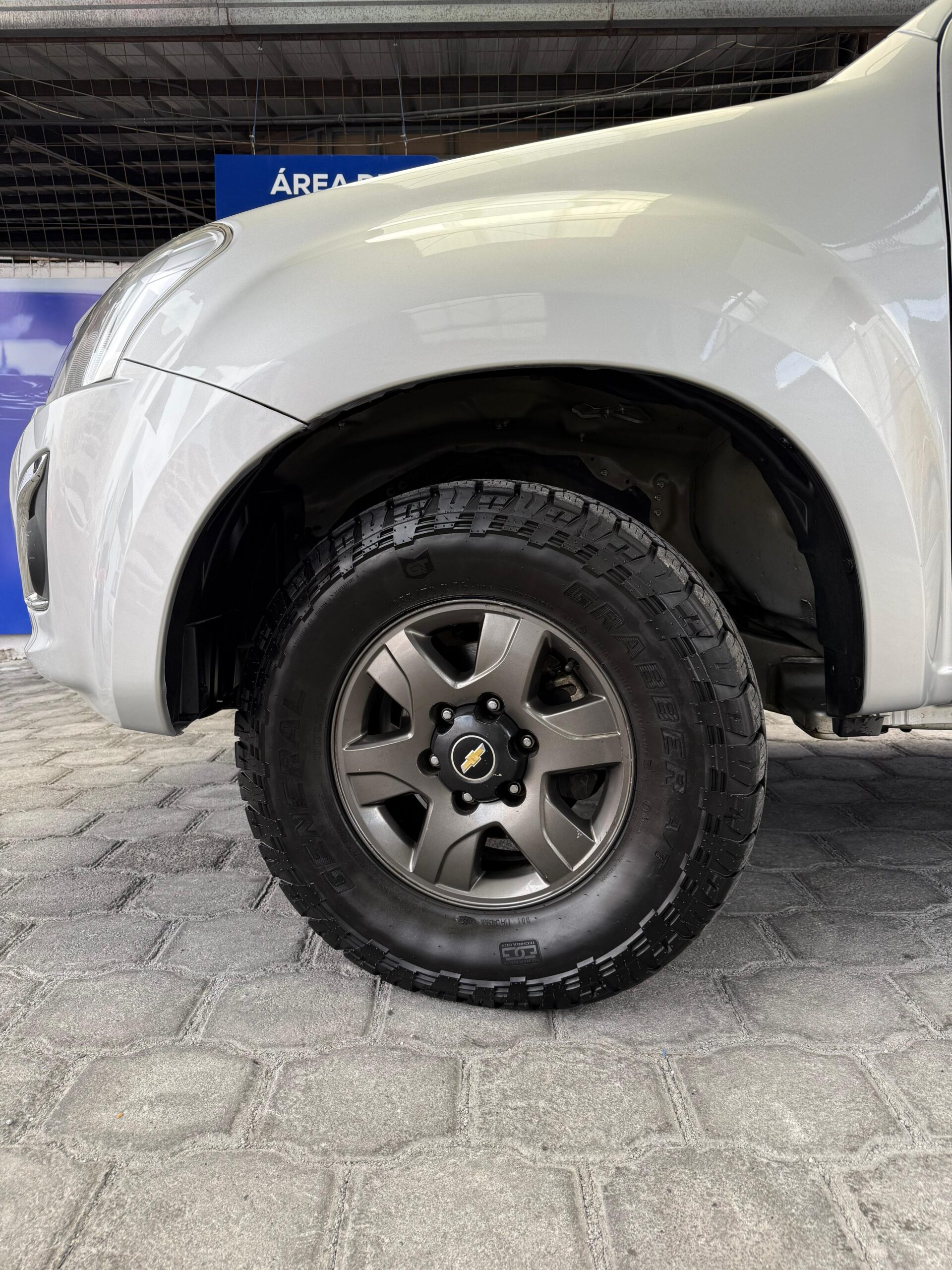 CHEVROLET – DMAX CRDI HI RIDE AC 2.5 4×2 TM
