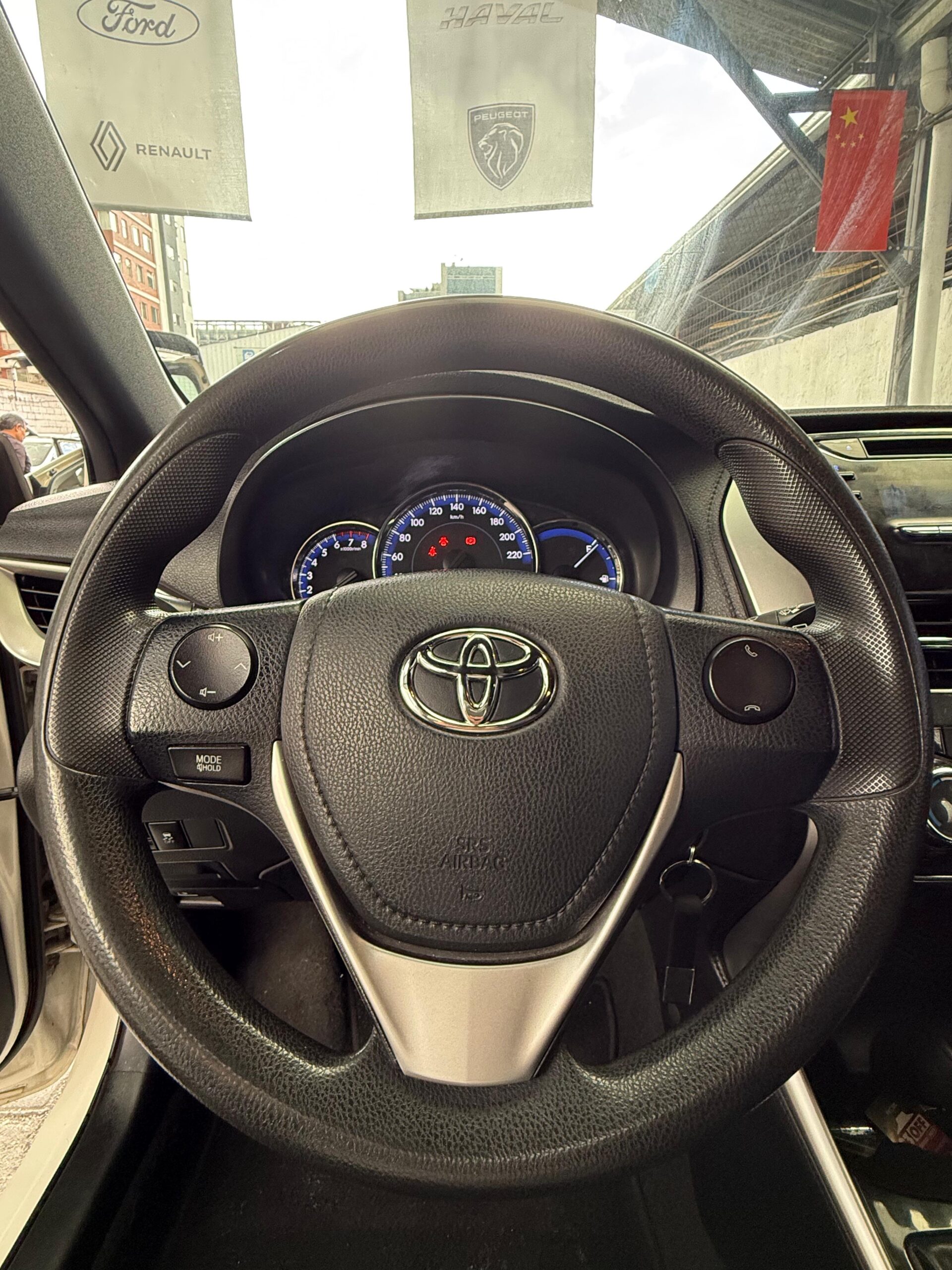 TOYOTA – YARIS HB AC 1.5 TM