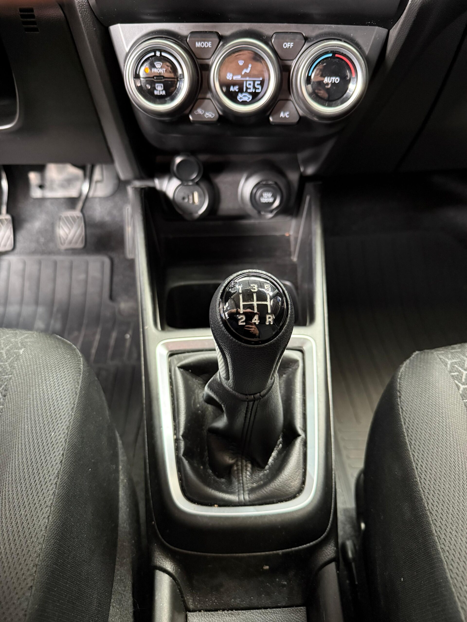 SUZUKI – SWIFT GLS AC 1.2 5p 4×2 TM