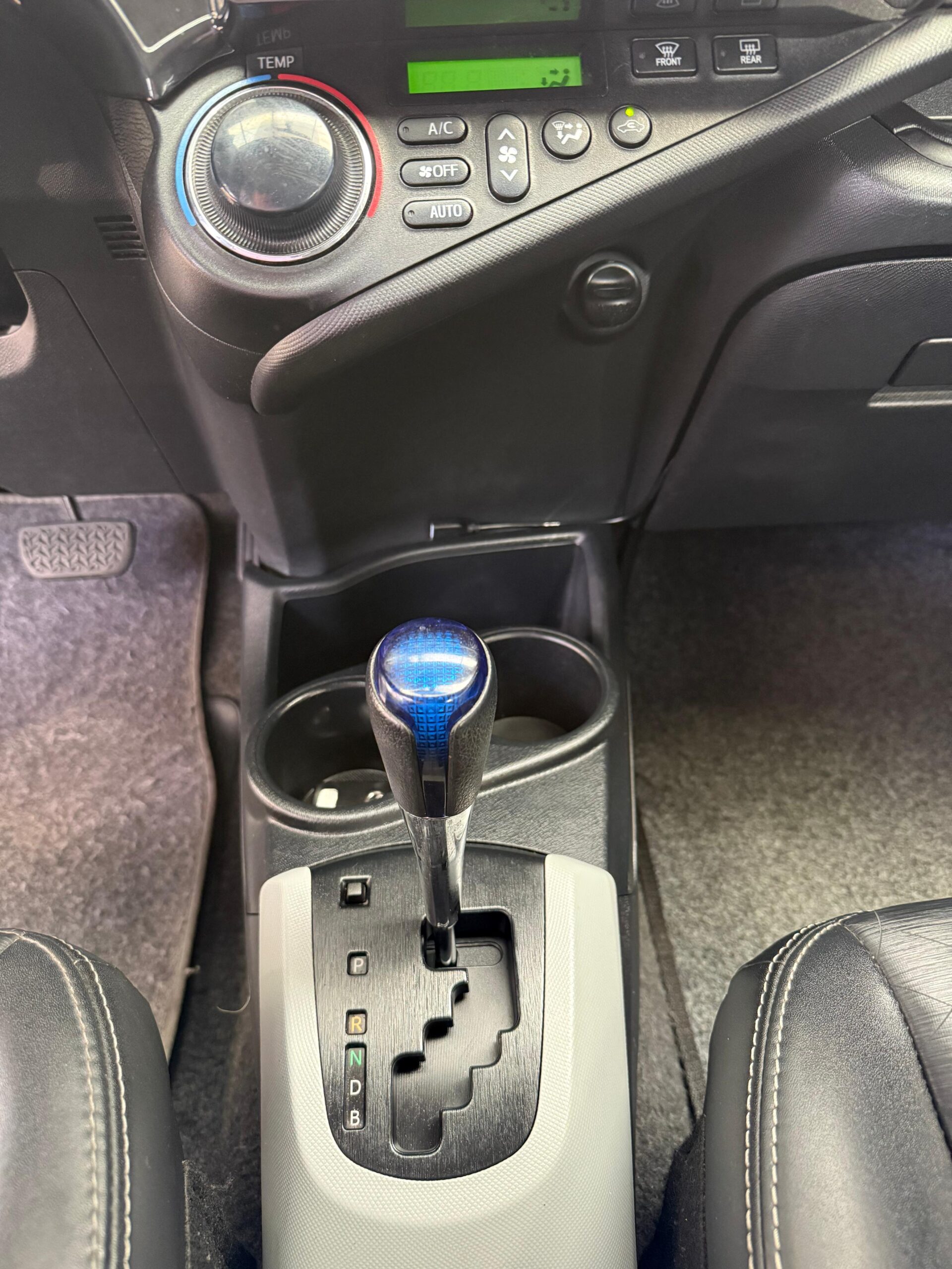 TOYOTA – PRIUS C SPORT AC 1.5 4×2 TA