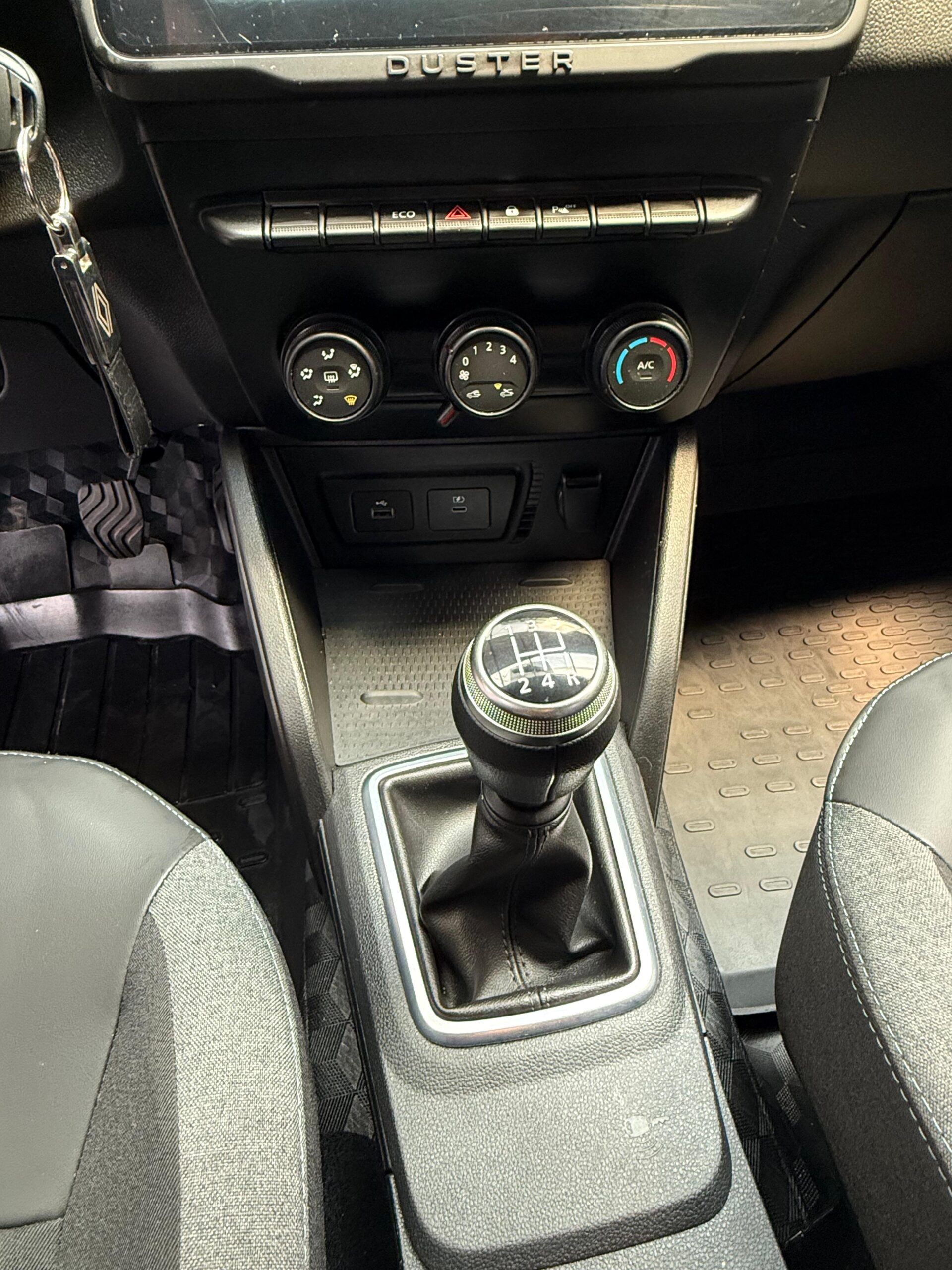 RENAULT – DUSTER INTENSE AC 1.6 5p 4×2 TM