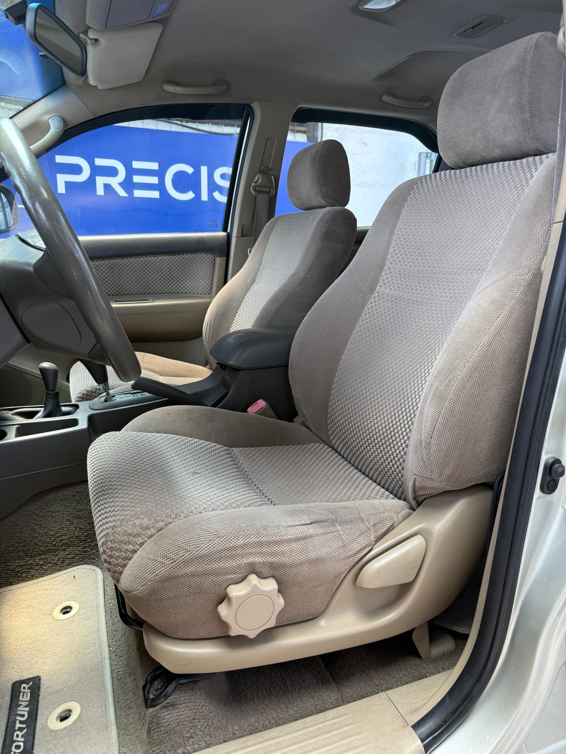 TOYOTA – FORTUNER AC 2.7 4×4 TA