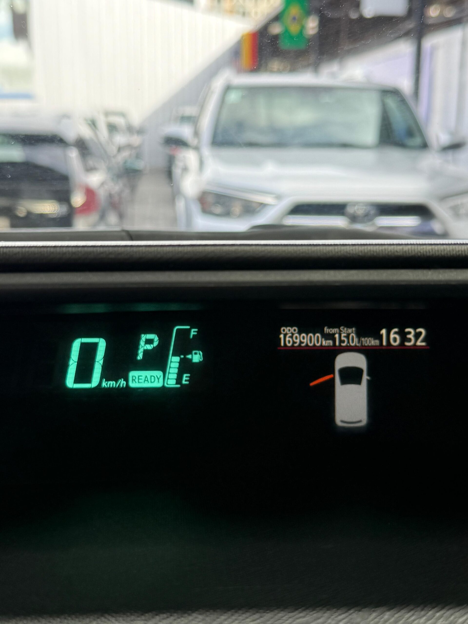 TOYOTA – PRIUS C SPORT AC 1.5 4×2 TA