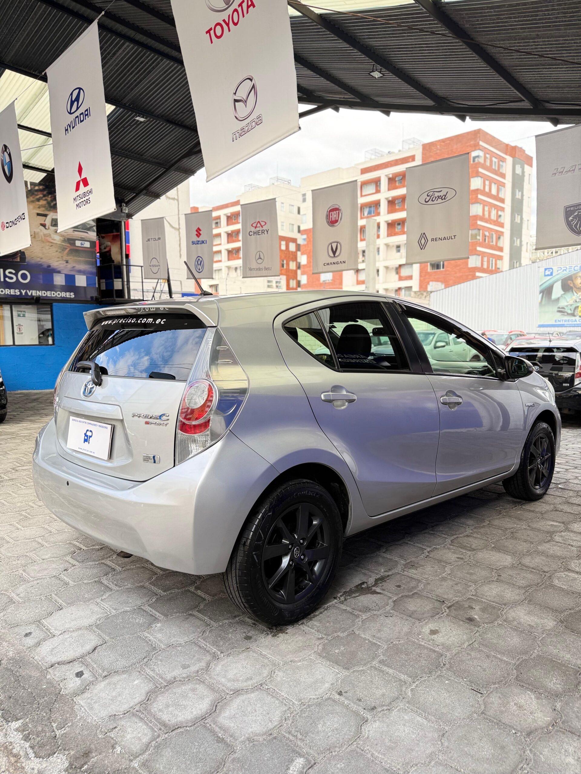 TOYOTA – PRIUS C SPORT AC 1.5 4×2 TA