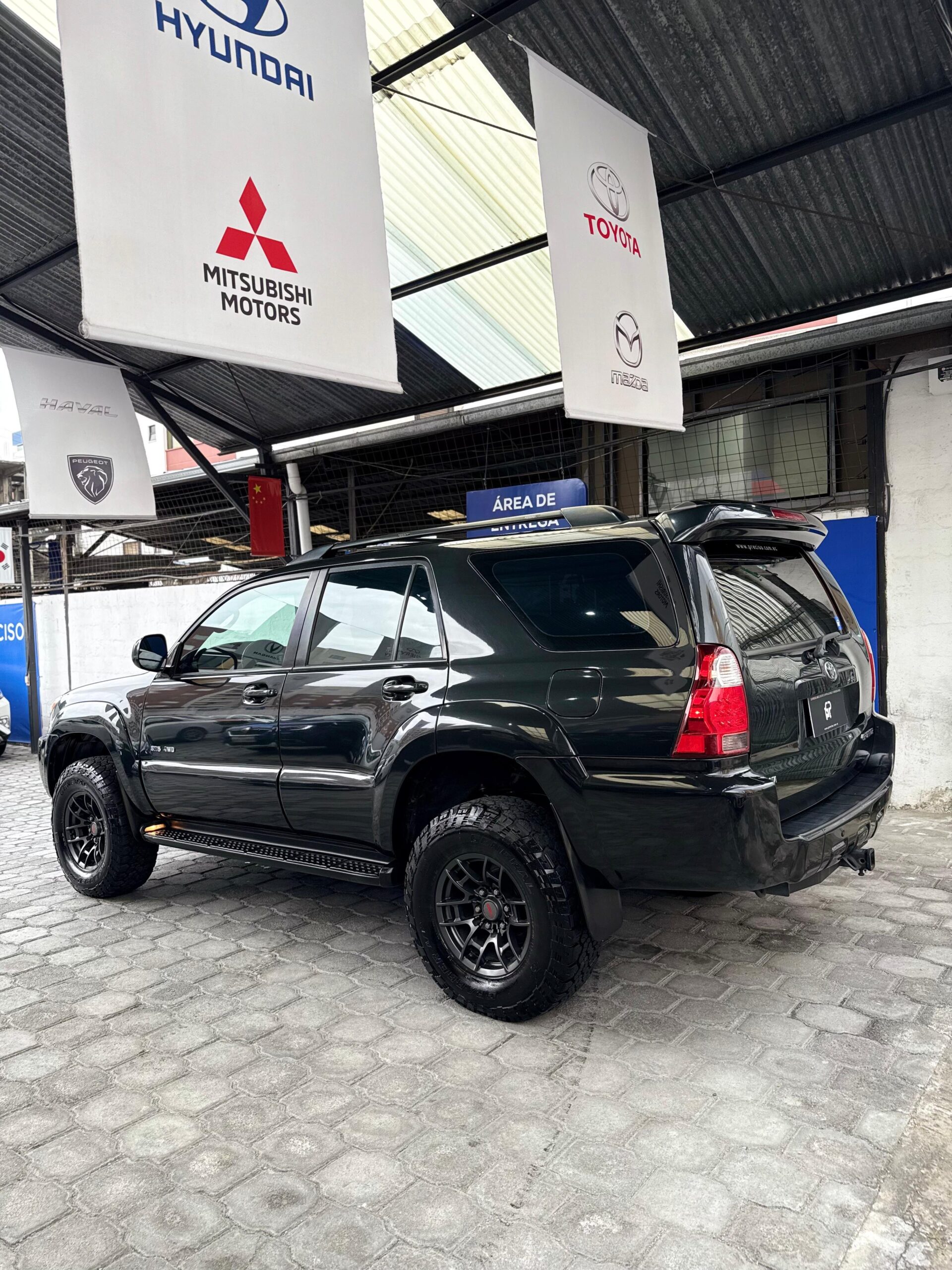 TOYOTA – 4RUNNER SR5 AC 4.0 4×4 TA