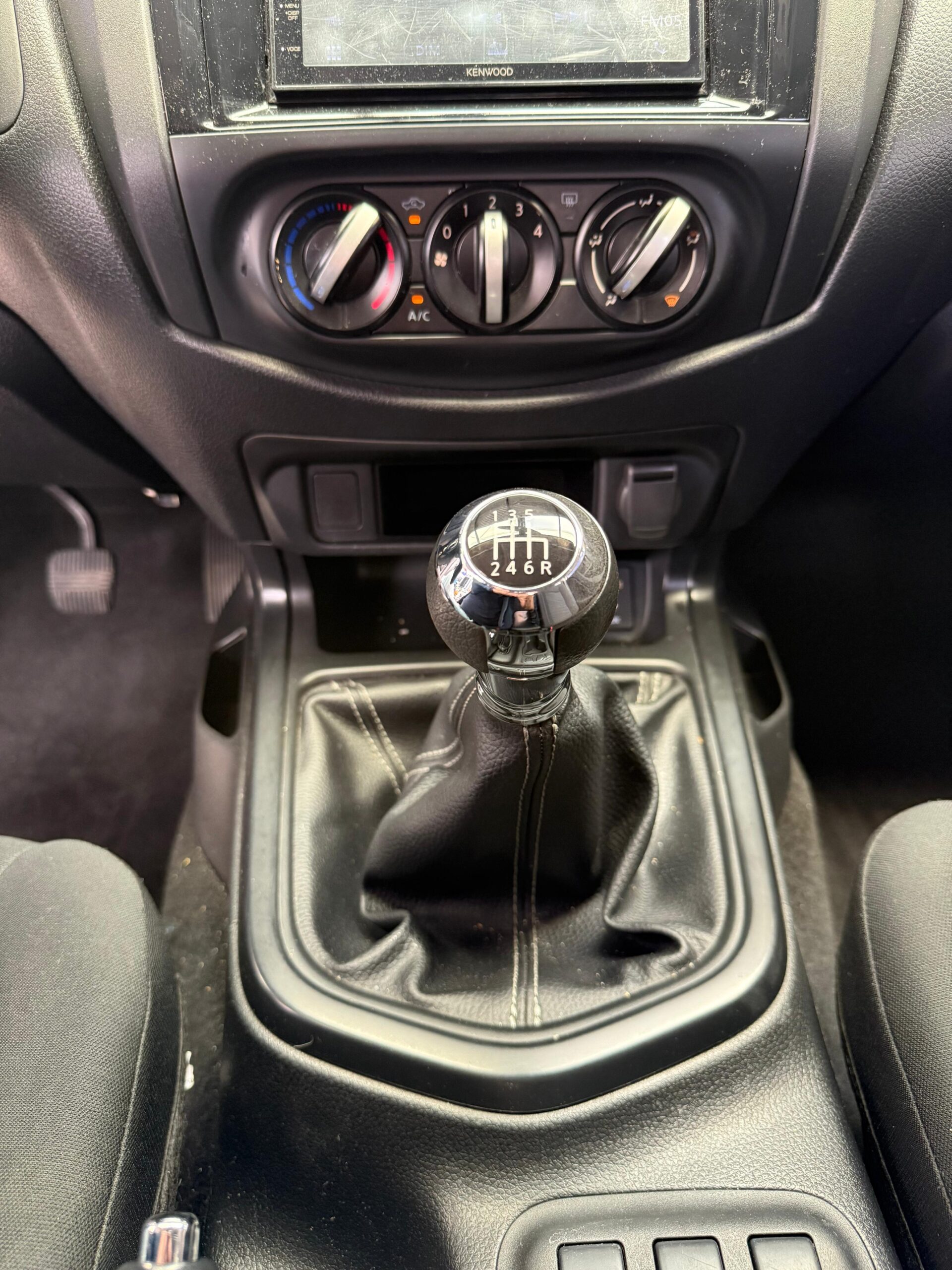 NISSAN – FRONTIER SE 4×2 AC 2.5 TM