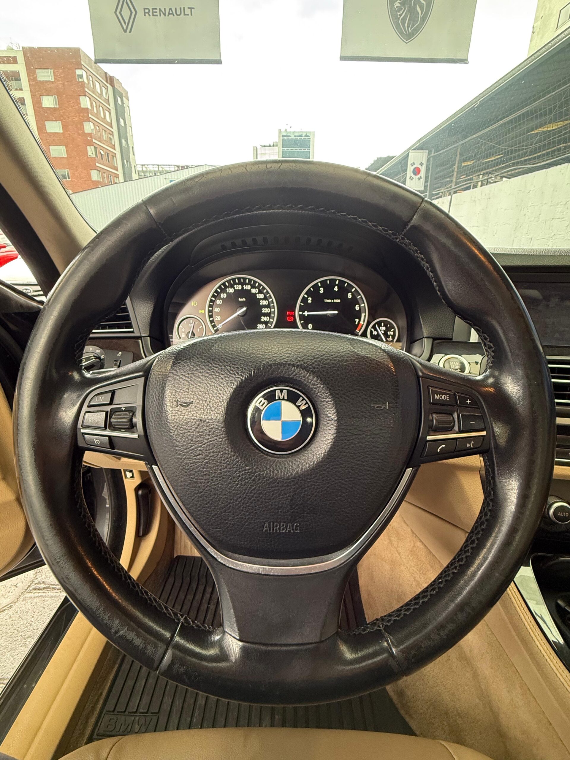 BMW – 520i AC 2.0 5p 4×2 TA