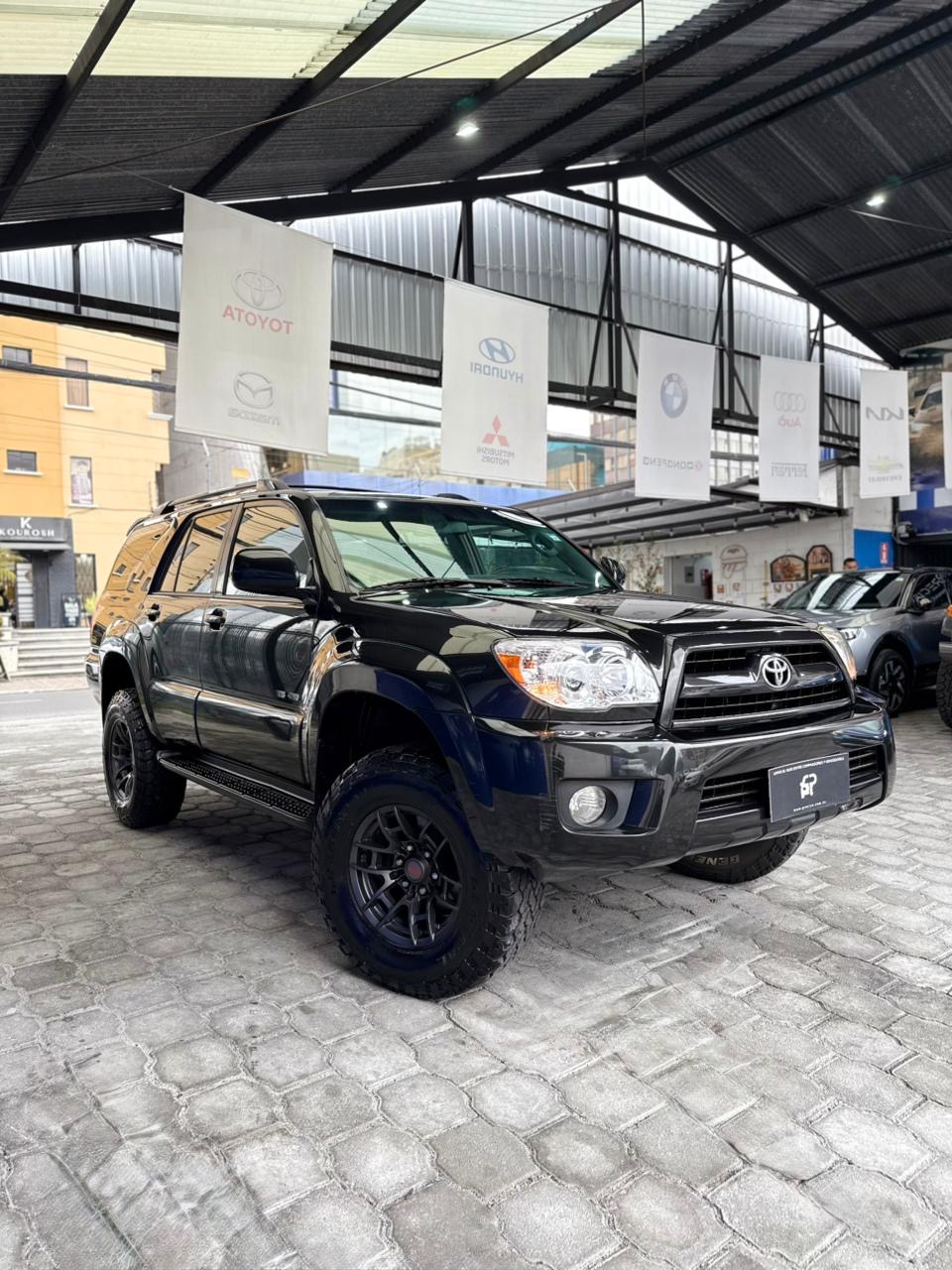 TOYOTA – 4RUNNER SR5 AC 4.0 4×4 TA