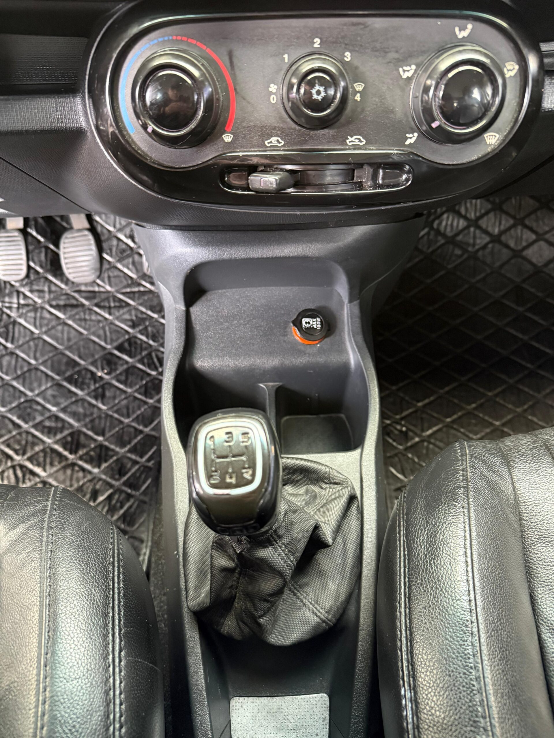 FIAT – UNO WAY FL AC 1.4 TM