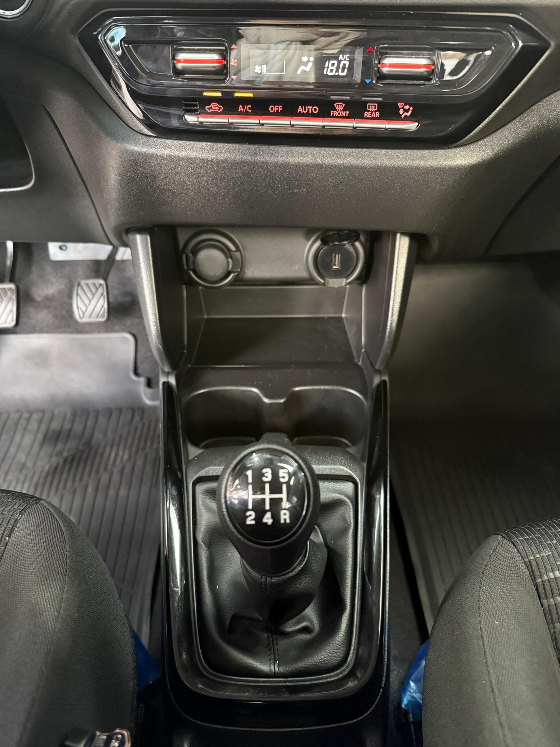 SUZUKI – SWIFT GLX AC 1.2 5p 4×2 TM