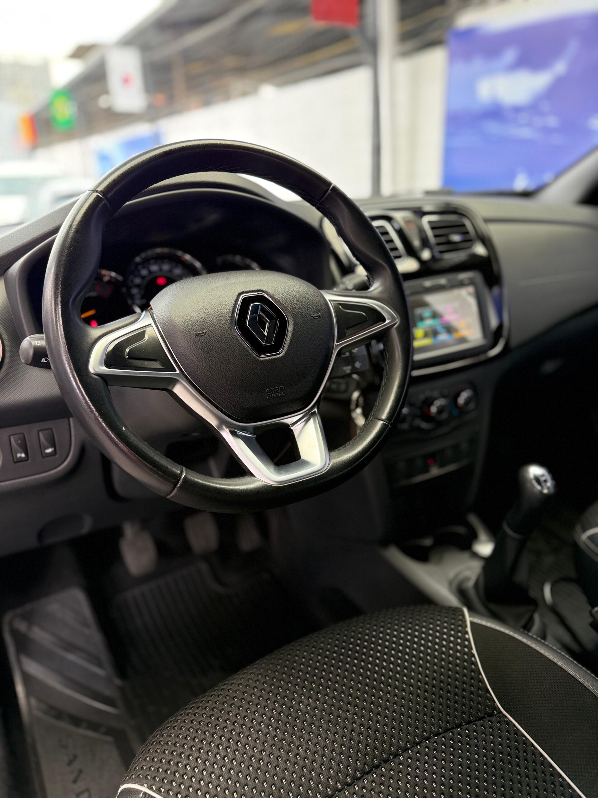 RENAULT – SANDERO INTENS FASE II AC 1.6 5p 4×4 TM