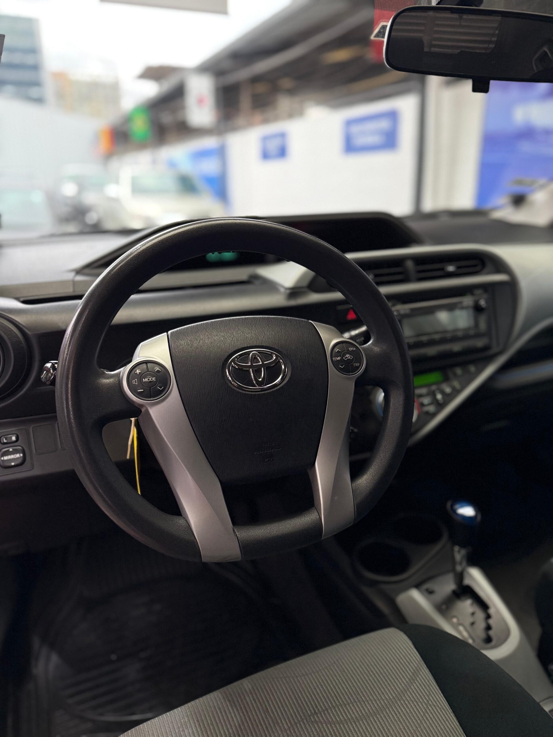 TOYOTA – PRIUS C AC 1.5 5p 4×2 TA