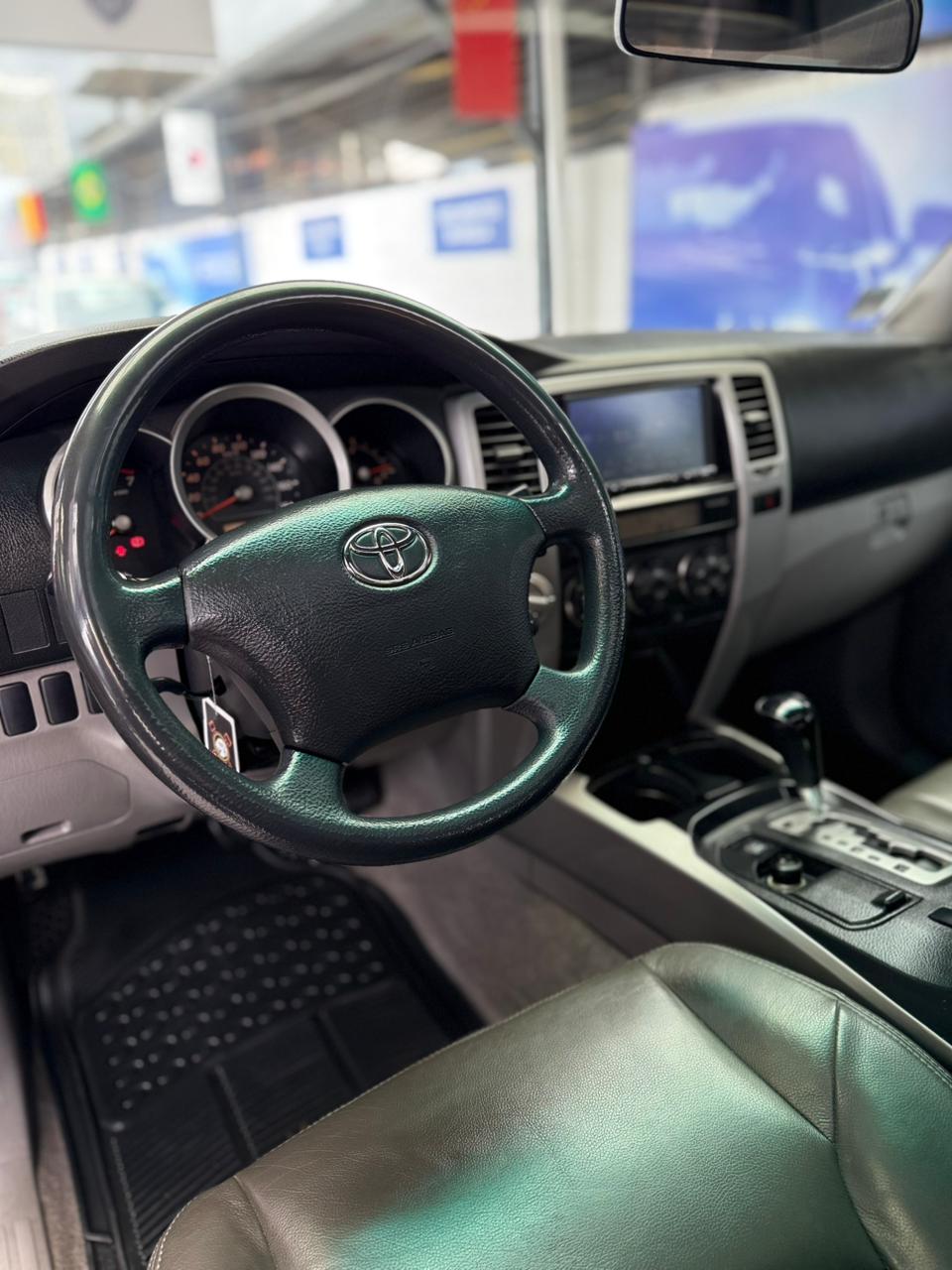 TOYOTA – 4RUNNER SR5 AC 4.0 5p 4×4 TA